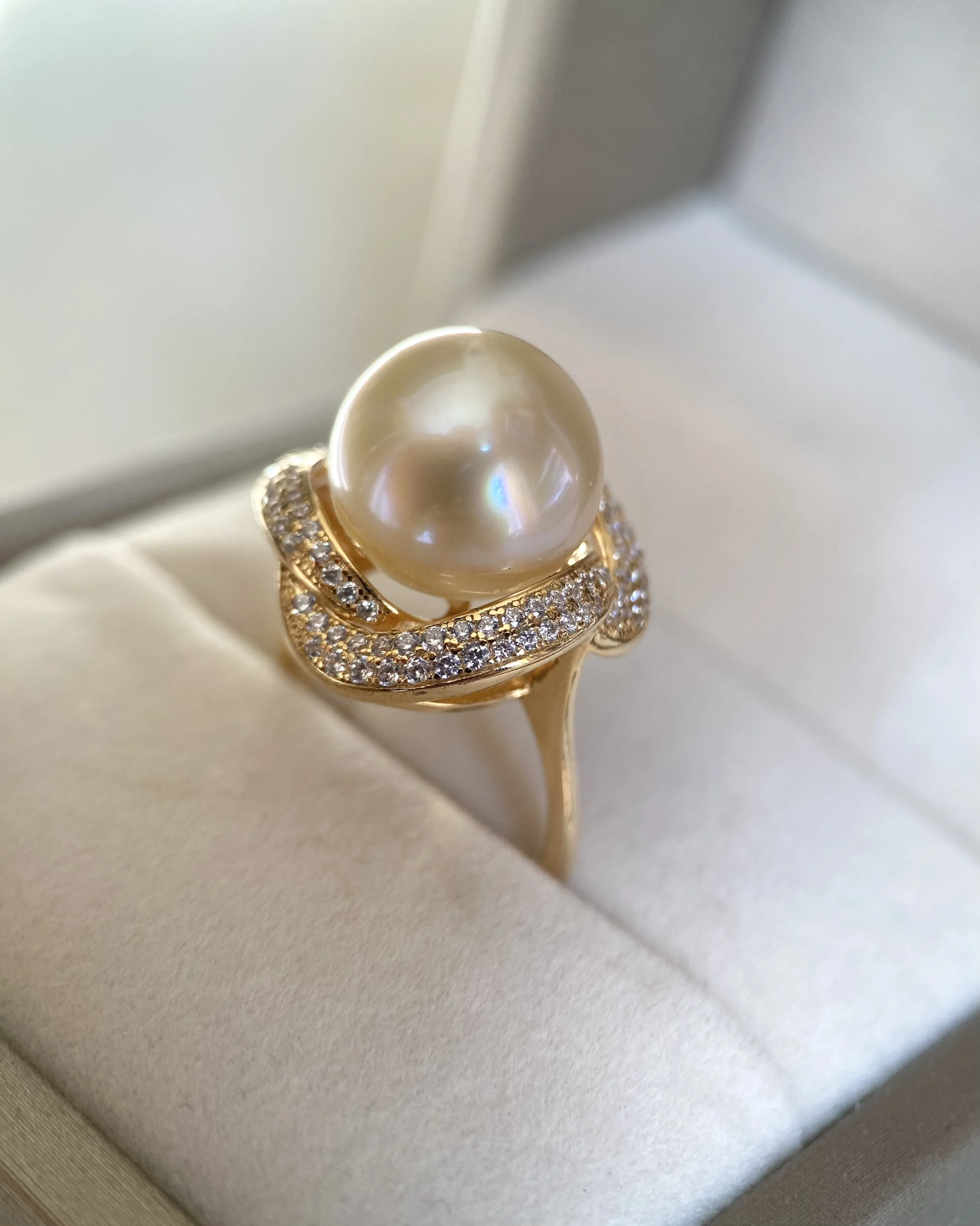 Premium Golden South Sea Pearl Ring 12.3mm, Flawless Crystal-Clear Gem Lustre, Luxurious Sculptural Pavé Crossover S925 Silver Design Starlit Pearls