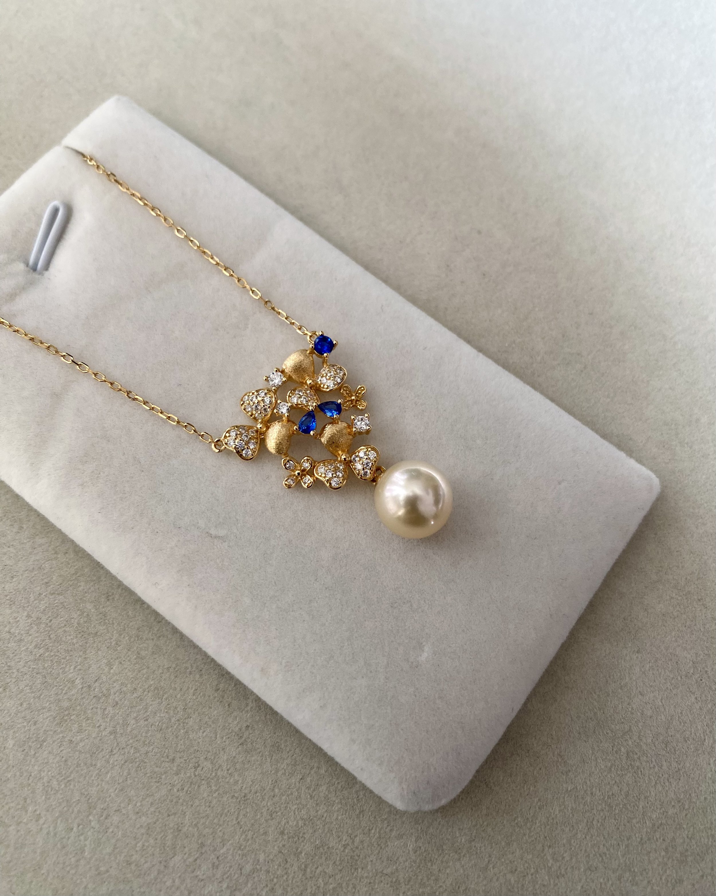 9mm Japanese 'Golden Dawn' Akoya Creamy Gold Pearl Pendant Necklace, S925 Lucky Clover Bouquet Design, Japan Jewellery Exhibition Piece Starlit Pearls