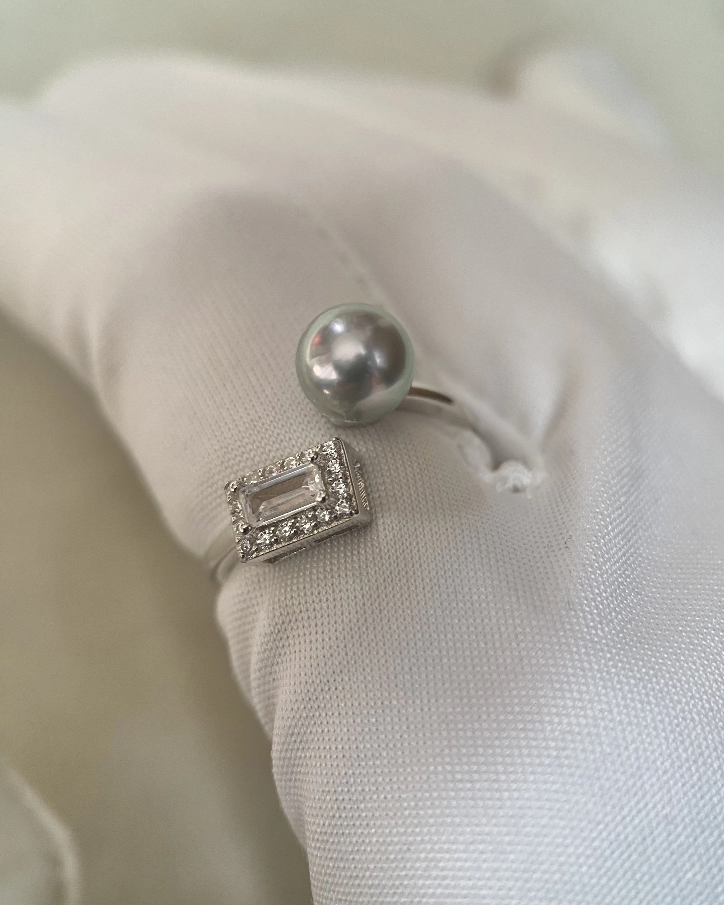 Japanese Natural Silver-Grey Madama Akoya Pearl Ring 7mm, Mirror Lustre, Minimalist Contemporary Open Design, S925 Silver_Baguette CZ Starlit Pearls