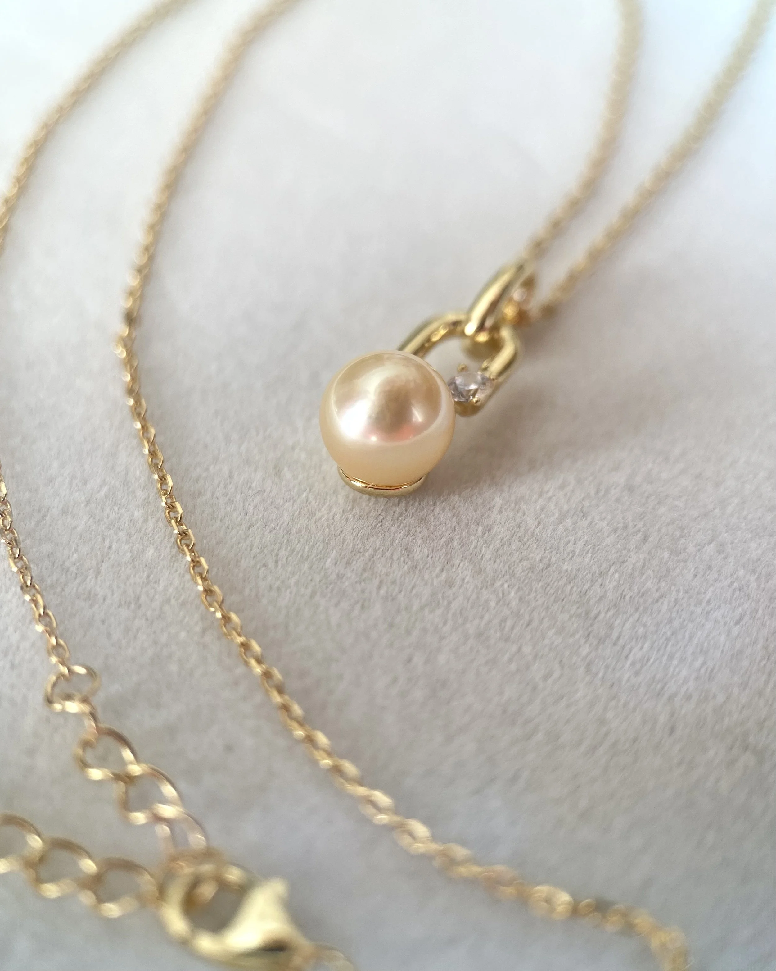 Japanese “Golden Dawn” Akoya Pearl Pendant Necklace 7.5mm, Creamy-Gold, Paperclip-Style w/ Sturdy S925 Rolo Chain,Jewellery Showpiece Starlit Pearls