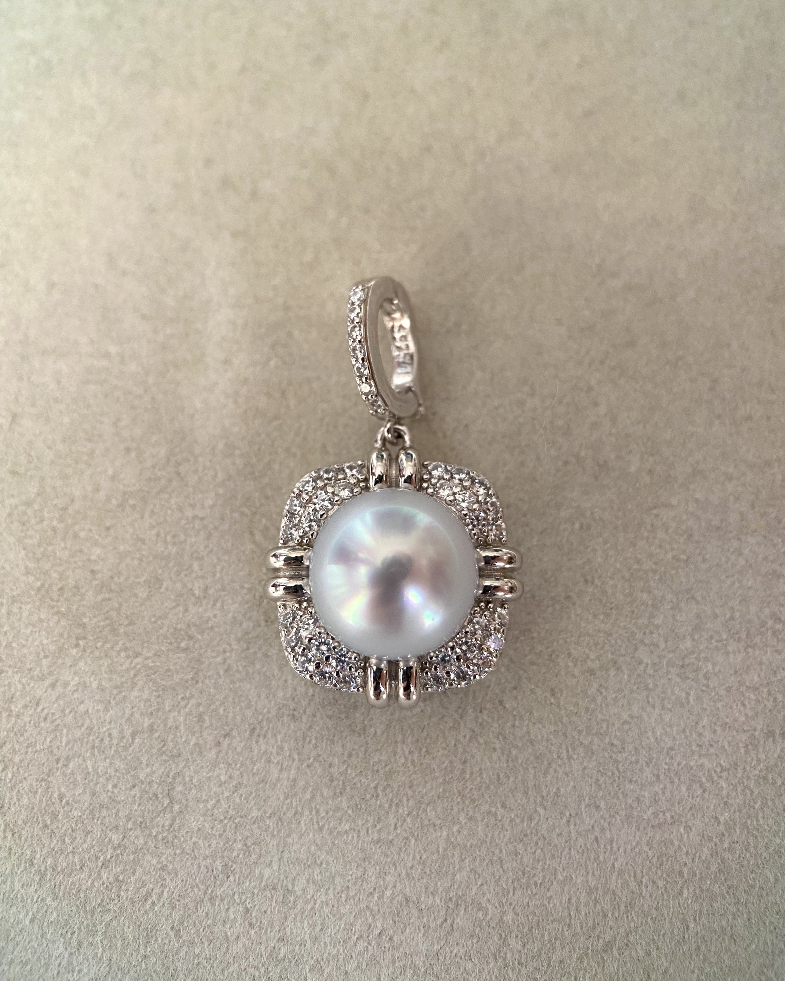 9.8mm Silver-Toned Australian South Sea Pearl Pendant, Mirror-Like Lustre, Japanese-Made Vintage Royal Elegance Pavé Halo S925 Setting Starlit Pearls