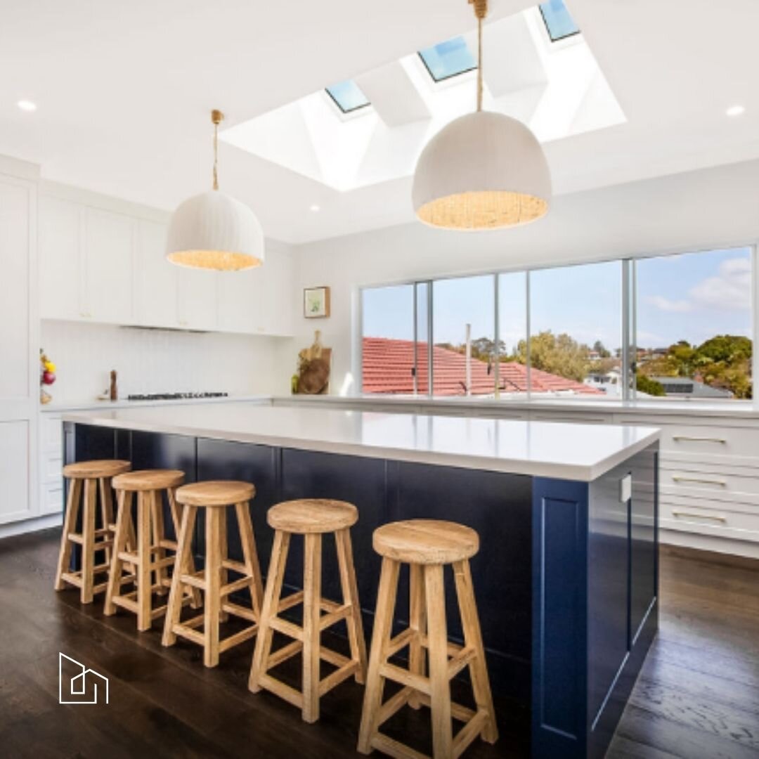 PROJECT HIGHLIGHTS
📍 Kedron Project

Beyond a kitchen that exudes coastal elegance, with pristine white cabinetry, classic subway tiles, and stunning accents, one of our client's top priorities was to flood the space with natural light.

We were mor