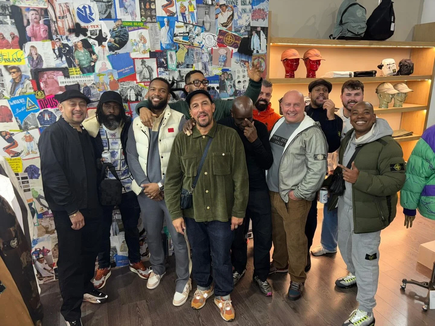 The crew 🤝 
-
@dpus_outlet @thehoxtontrend 
-
#stonedlove1982 #stoneisland #thehoxtontrend #dpus