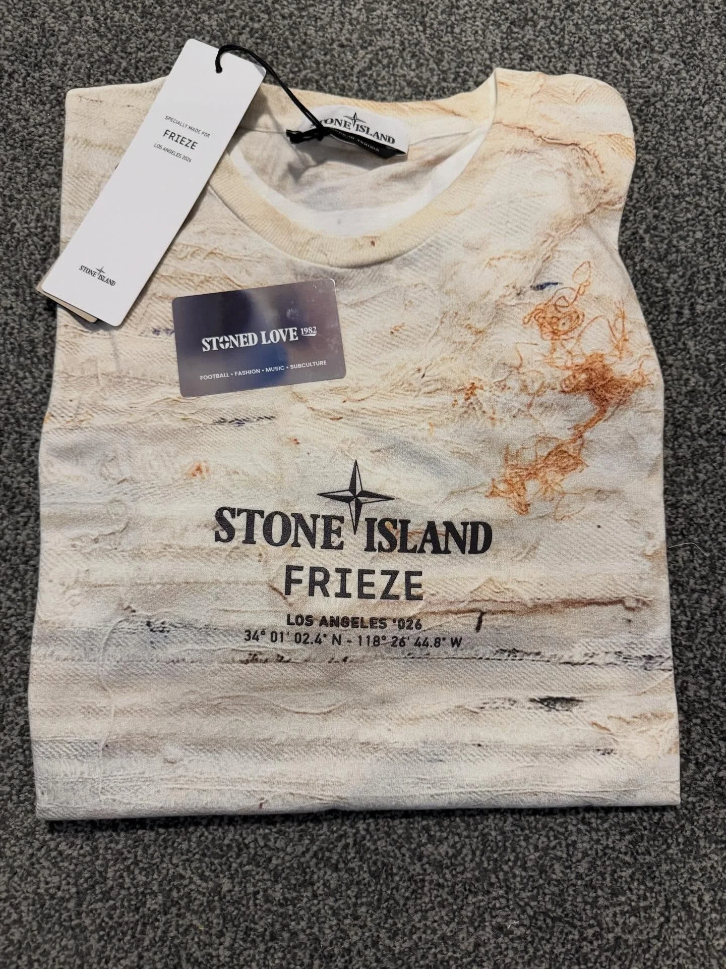 A big thank you 🙏🏻 to @sampalmerofficial for getting me the @stoneisland Frieze T-shirt from Los Angeles 🇺🇸 much appreciated 💙
-
#stonedlove1982 #stoneisland #frieze #losangeles #usa