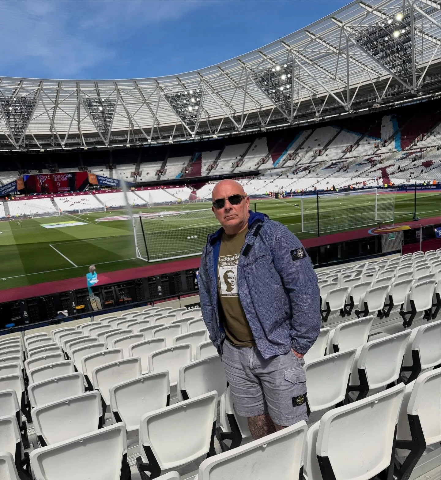 Awaydays with the boy&hellip;&hellip;.
-
#stonedlove1982 #stoneisland #everton #UTFT #awaydays 🔵⚪️🔵