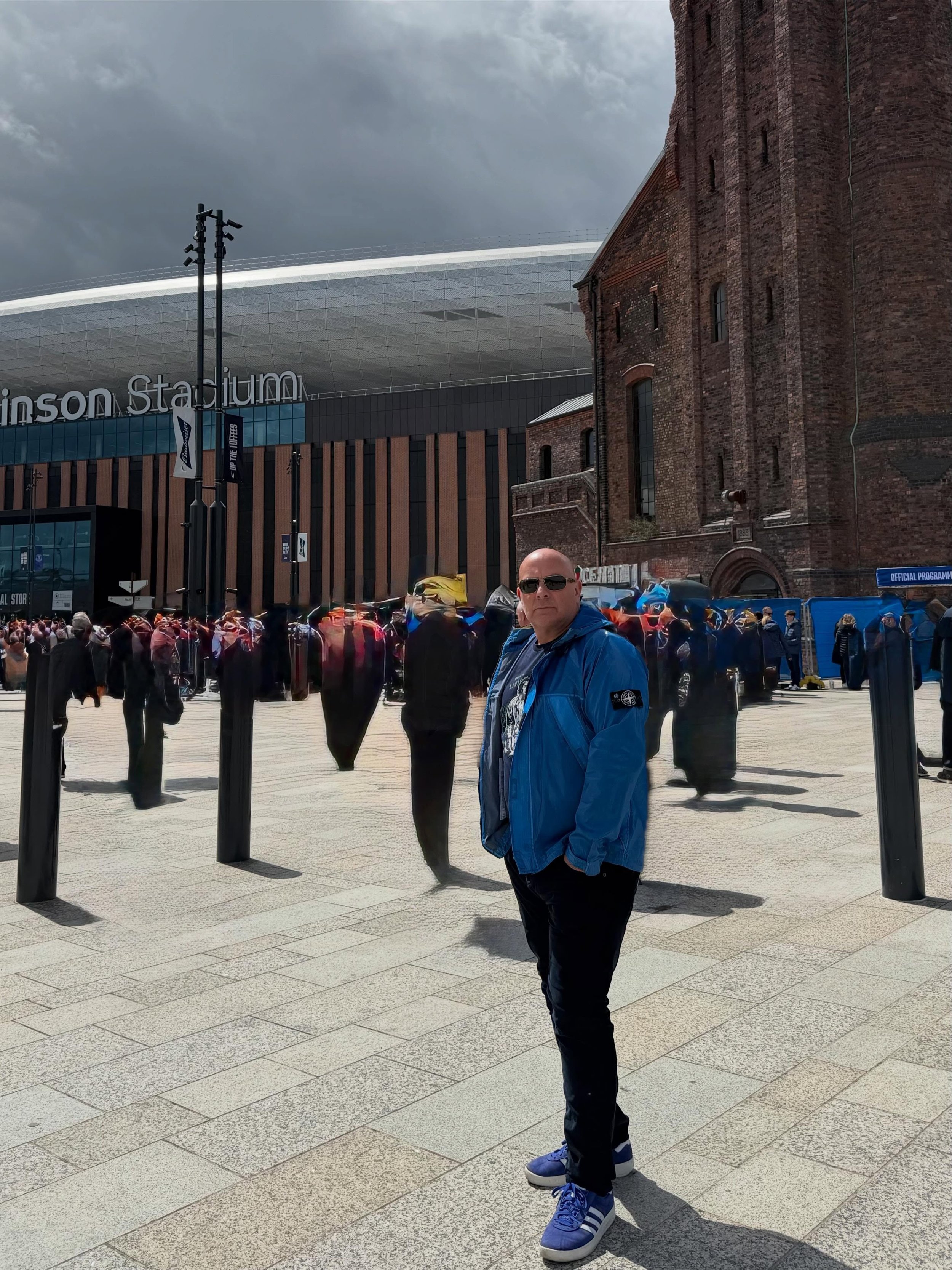 Last home game of the season calls for the Prismatica 
-
#stonedlove1982 #stoneisland #everton #nsno #coyb 🔵⚪️🔵