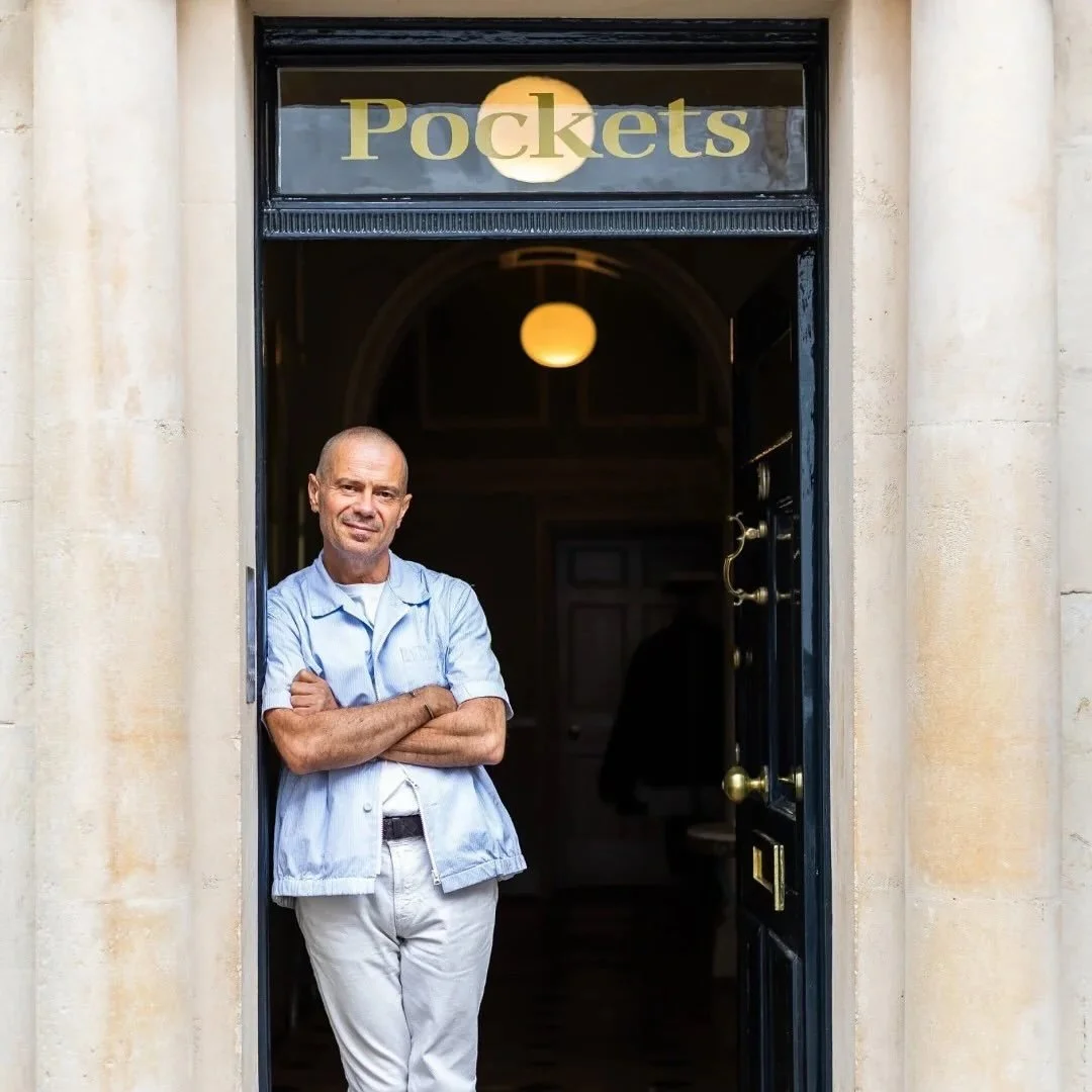 When your buying your clothes, could be @stoneisland @paulsmith @boss where do you buy from &amp; how do you shop? I prefer to shop where you get service, product knowledge, heritage &amp; piece of mind. For me @pockets.fashion lead the way with 5 st