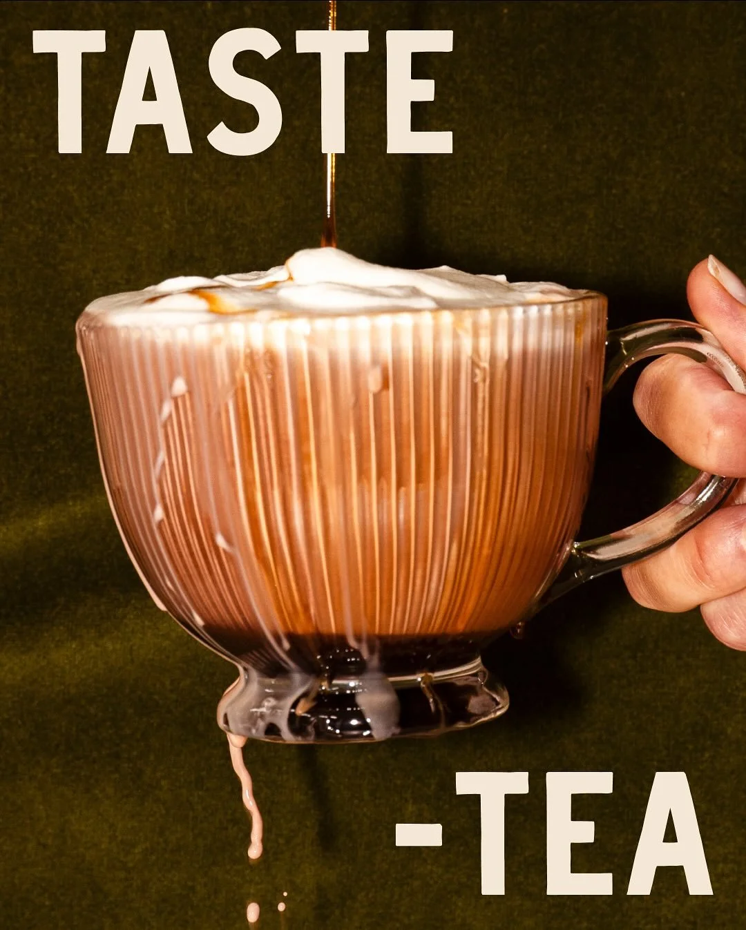 CHAI TEA SPICED HOT CHOC 🍫

Chai and chocolate are kindred spirits, pairing naturally to create an indulgently intoxicating swirl of rich cocoa and warming spice. This layered and aromatic drink is deeply comforting, balancing the creamy sweetness o