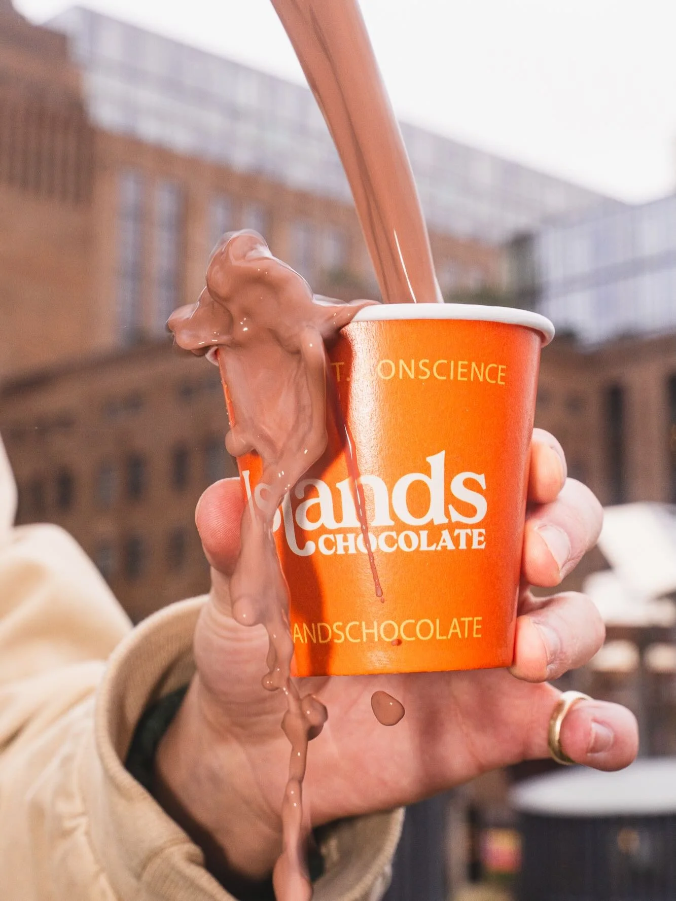 JANUARY ROUND-UP

No January blues here at Islands Chocolate! We kicked off 2026 with a BANG:

🍫 Our wonderful team celebrated National Hot Chocolate Day at a Battersea Power Station pop-up, handing out 2000 hot chocolates all day long!

🤝 Max popp