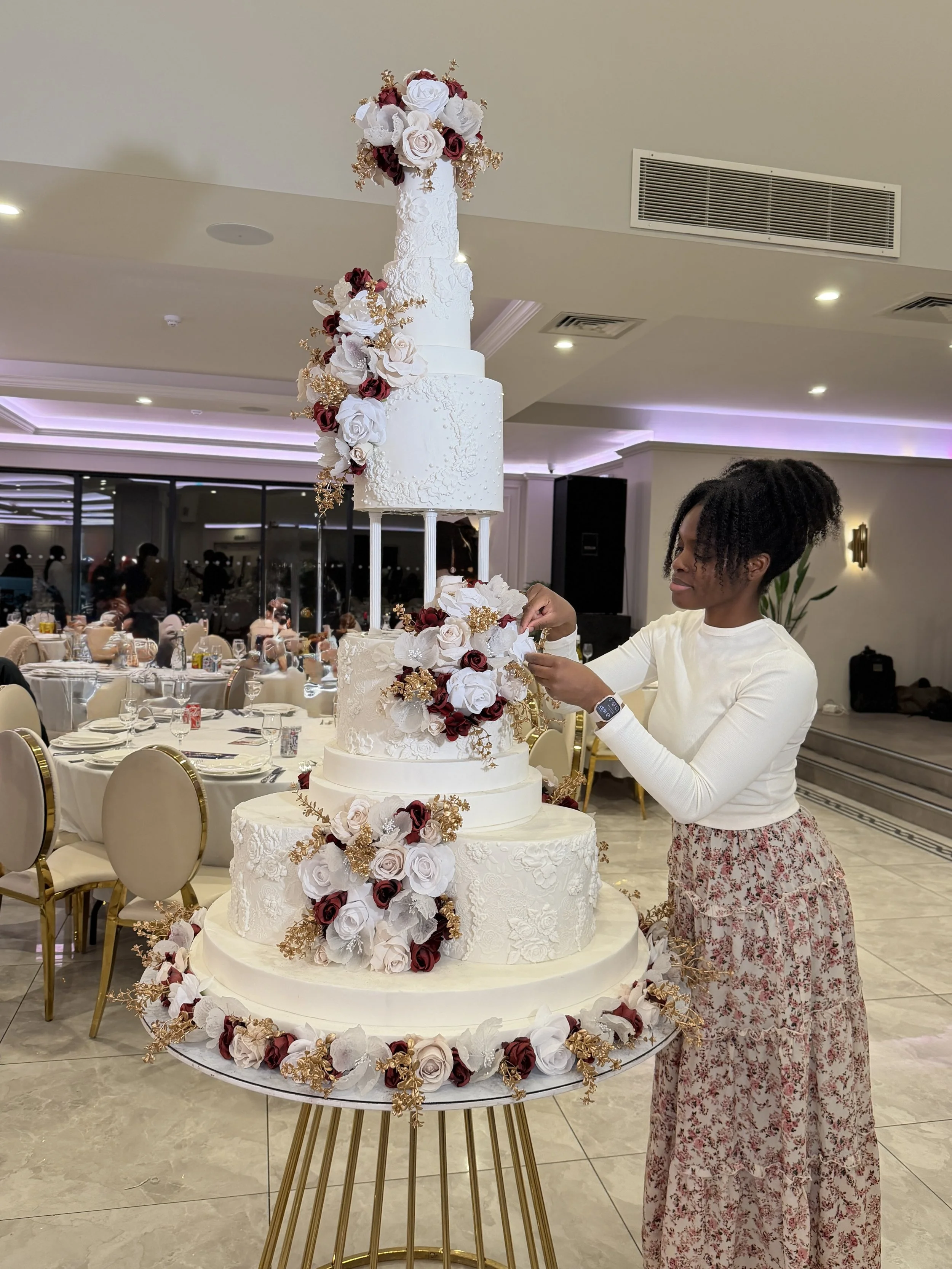 Luxury Tall Wedding Cakes | Bespoke Wedding Cakes — Caketasia