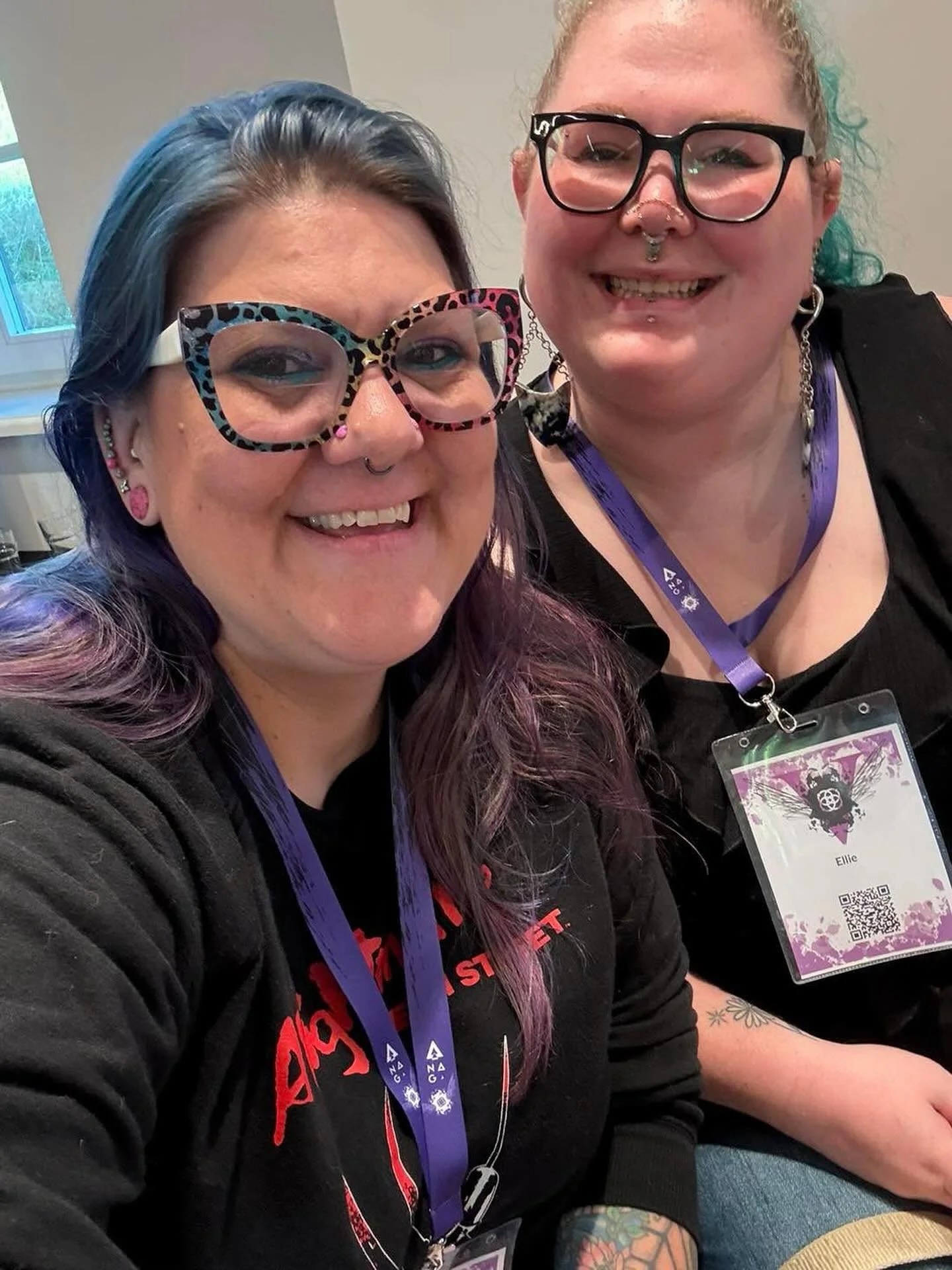 🚨 WE&rsquo;RE NOW OPEN SIX DAYS A WEEK🚨 You asked!! We listened. Our hours are officially expanding in NOVEMBER!

NEW HOURS STARTING NOW:
 &bull; Monday &mdash; 4pm&ndash;6pm 
 &bull; Tuesday &mdash; 12pm&ndash;6pm
 &bull; Thursday &mdash; 12pm&nda