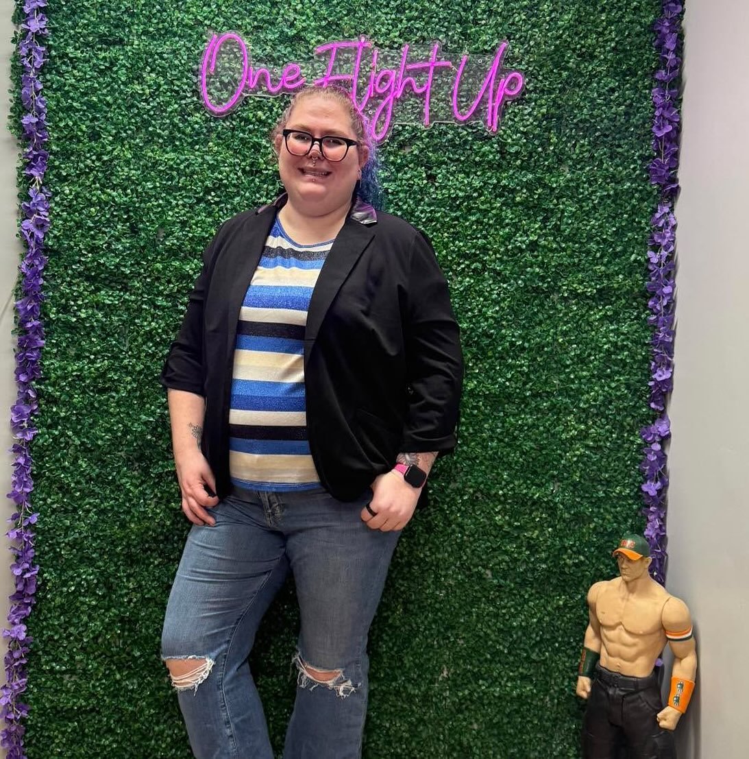 Feeling spontaneous? 💎✨ Ellie&rsquo;s here for our FIRST Sunday ever TODAY 12-2! 🔥 Come shop jewelry or get pierced on the spot ages 12+ lobes, helix, conch, flat, nostril, navel, or nipple 🔥

Skip football 🏈 and treat yourself instead🩷