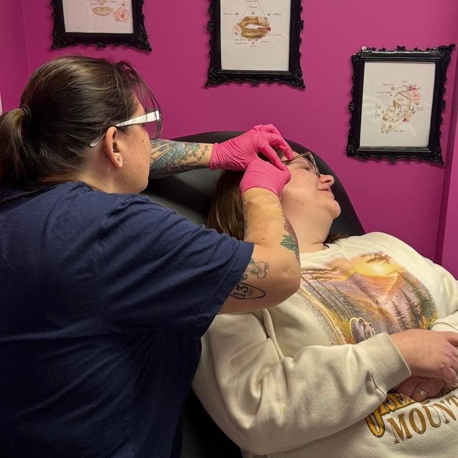 🚨 Heads up we&rsquo;re booking FAST this week!

👧 Saturday is completely booked for our  tandem event you CAN NOT walk in for tandems. 

📅 March tandem days:
&bull; March 7
&bull; March 15

✨ Walk-ins (ages 12+) are welcome as time allows
⚡ But if