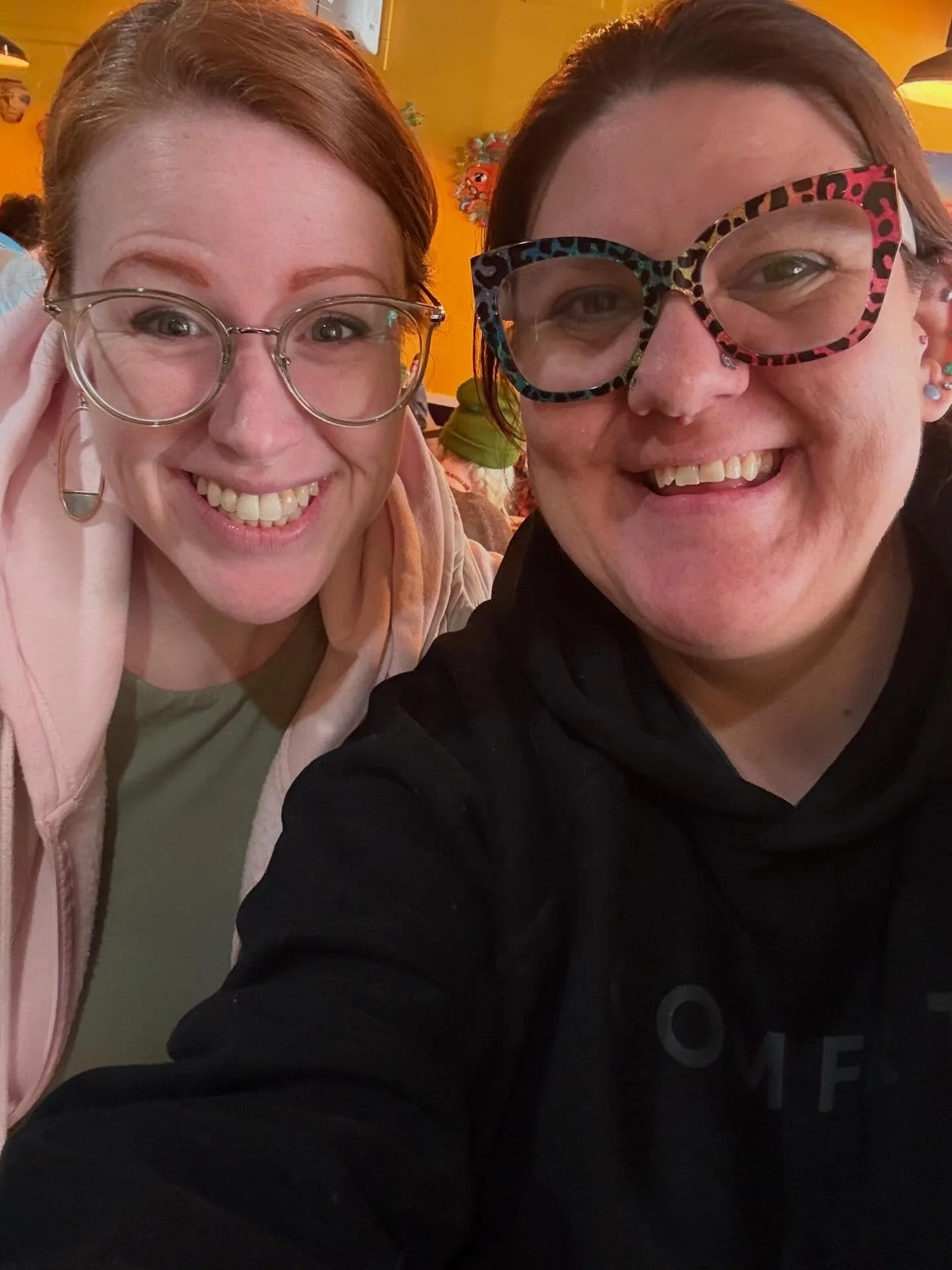 Nothing like giving someone a crash course five minutes before we open 😅

Thank you to everyone who was so patient with Hannah today  it truly means a lot.

And Hannah&hellip; thank you for driving over an hour just to come work with me today. I app