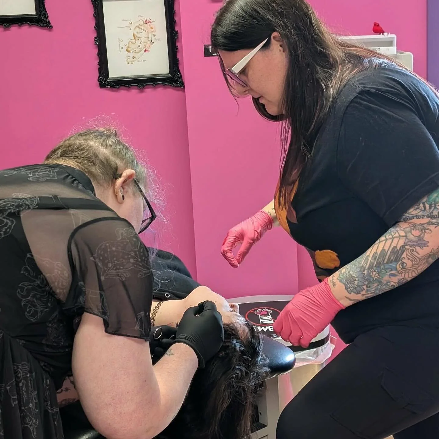 Huge congratulations to Ellie on completing her very first tragus piercing today!!🎉🎉

One thing I will never apologize for is how seriously we take learning here. Safe piercing is not read a book watch a video and congrats you&rsquo;re a piercer!! 