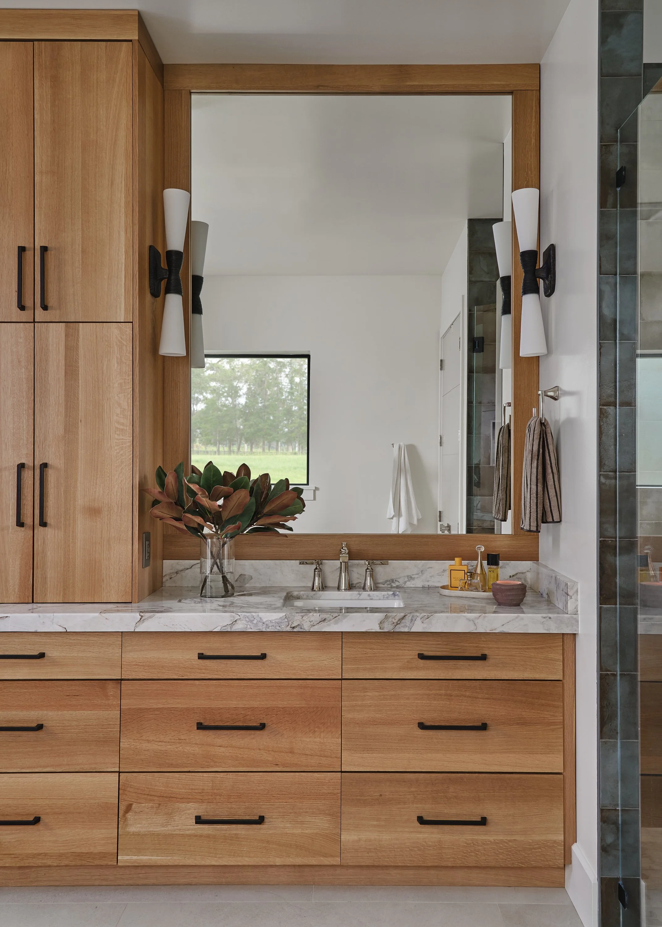 J_Holland_Modern_Hill_Country_3758 1.jpg