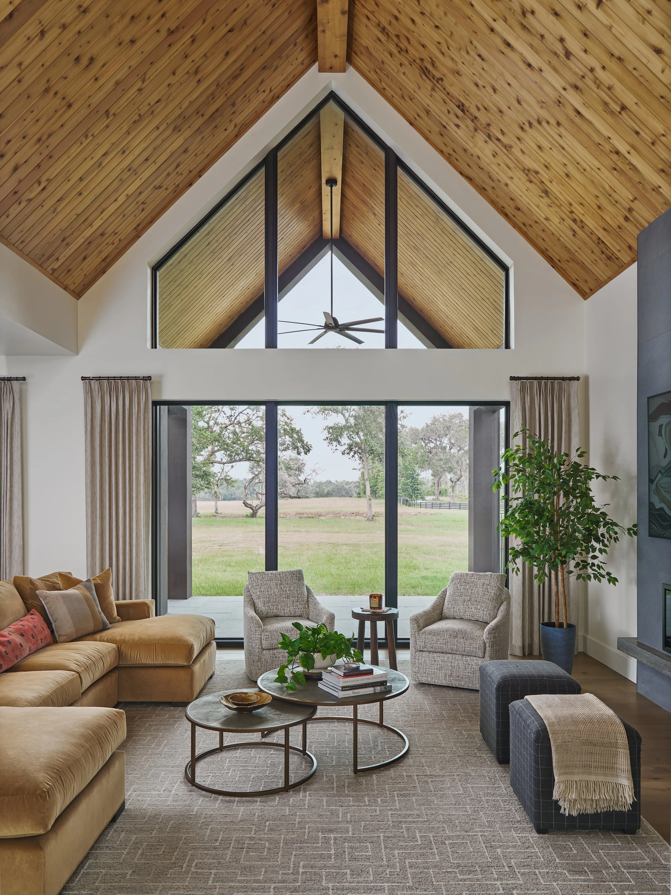 J_Holland_Modern_Hill_Country_3862 1.jpg