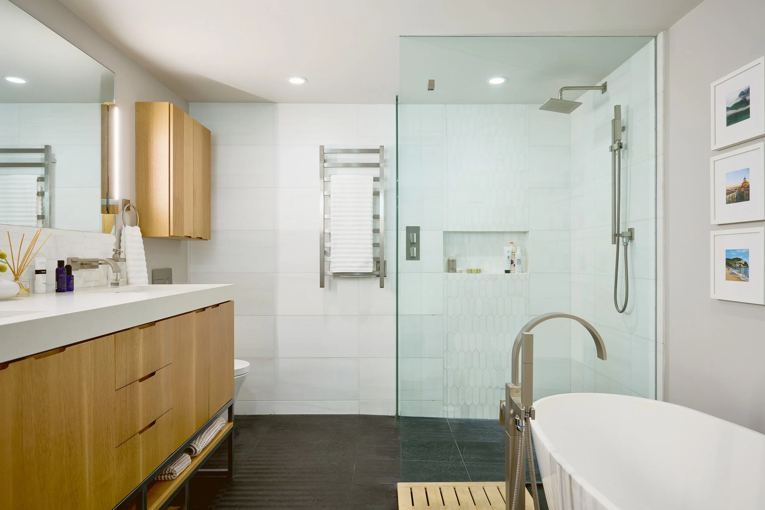 Primary Bathroom_LocziDesign_Rivera_307 Athens-13366.JPG