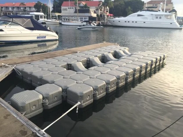 6-x-3m-SpeedDock-at-in-a-Marina-Birth-630x473.jpg