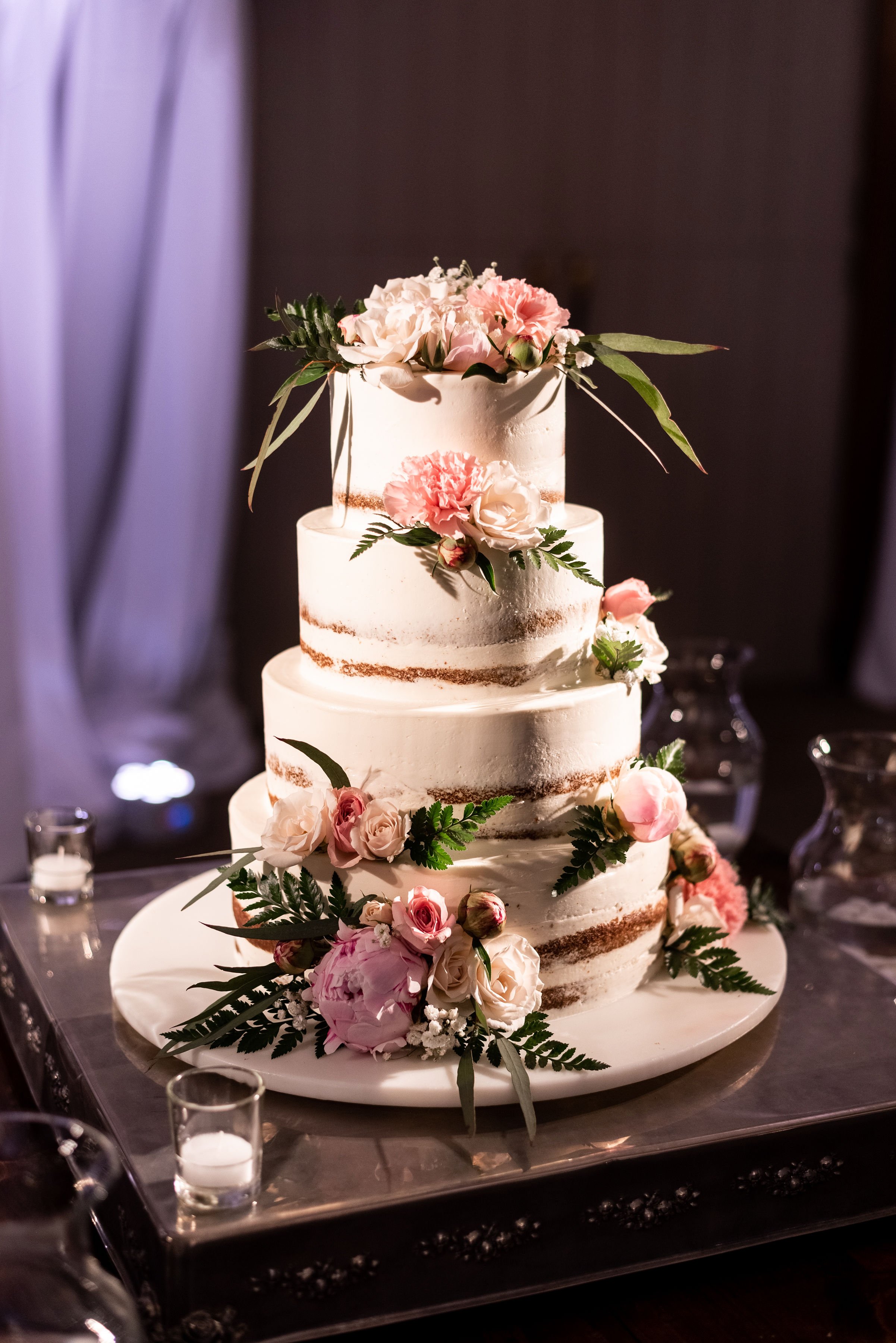 wedding-cake-with-fresh-flowers.jpg