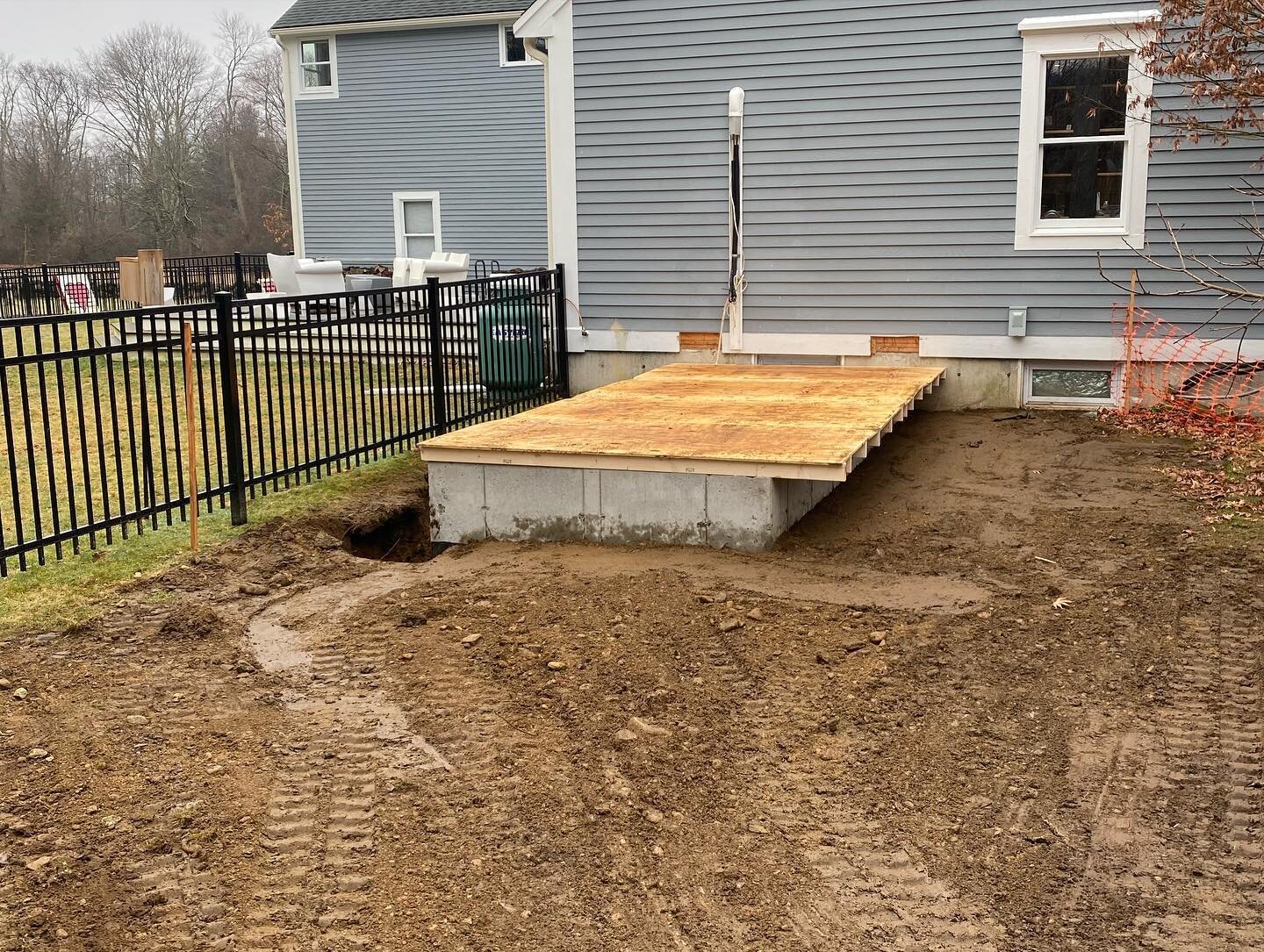 Small addition for a secondary basement access for a client in Boxborough, MA. 
Give Groundworks a call today for all your excavation and foundation needs!

#contractors #contractorsofinstagram #remodeling #constructionwork #constructioncompany #buil