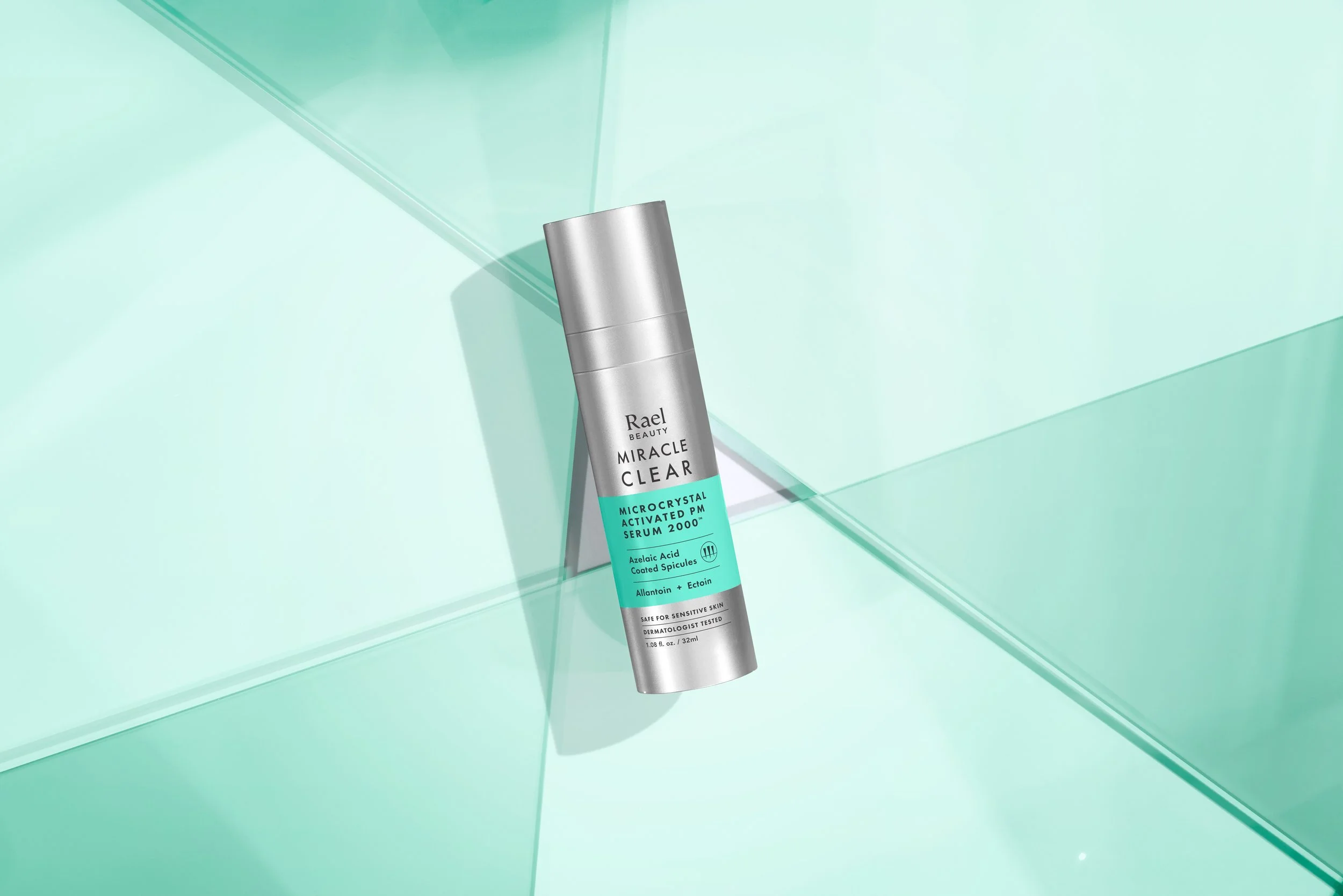 MICROCRYSTAL SERUM_FLAT LAY GLASS_2000_8_138 RETOUCHED.jpg
