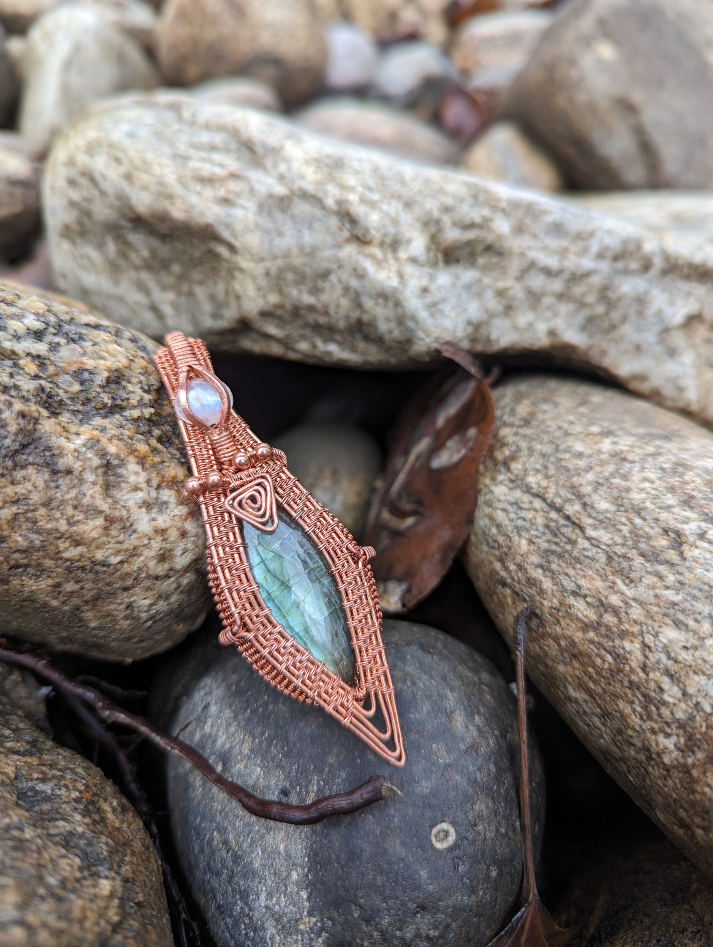 Labradorite Yoni