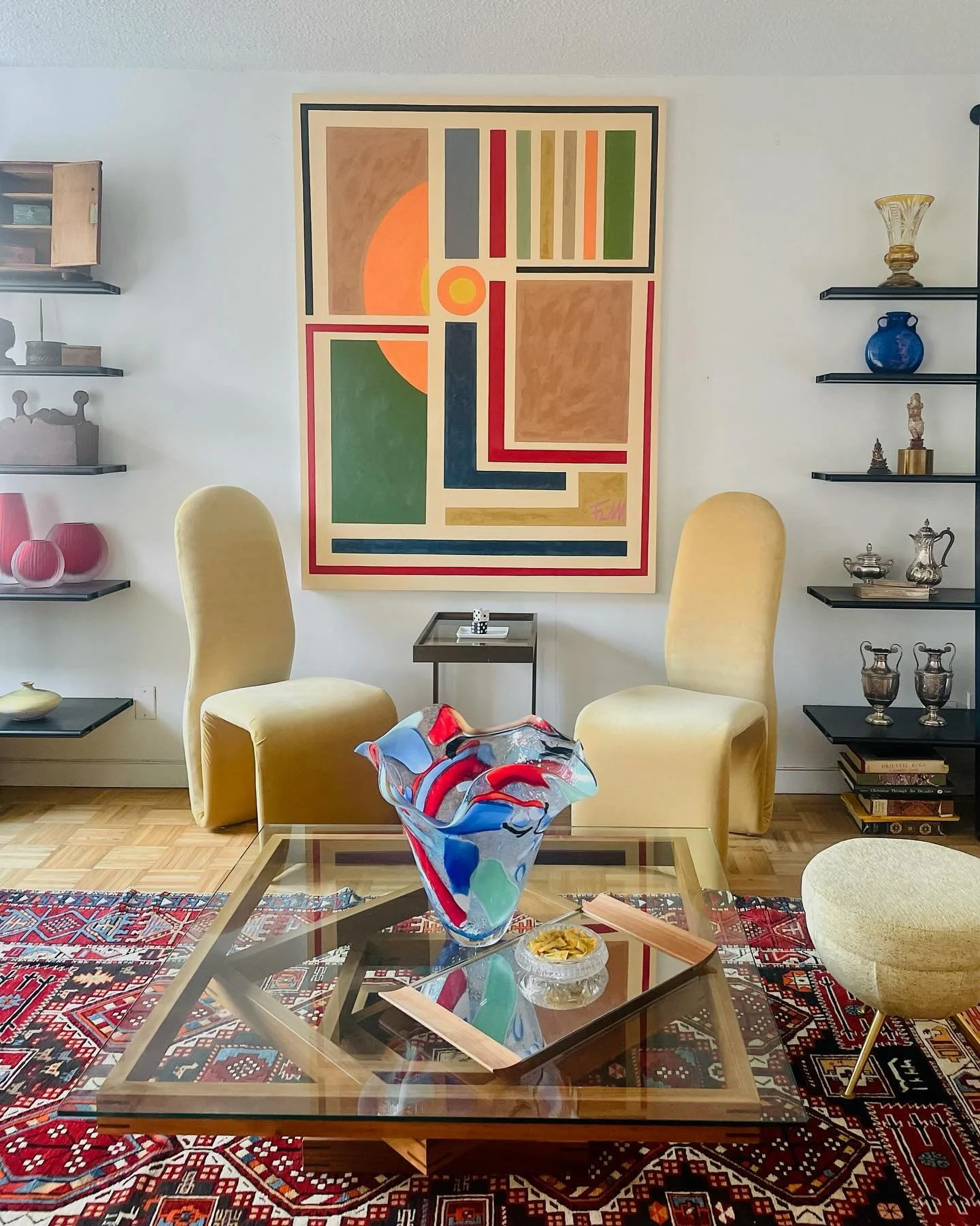 We love yellow!!! Just arrived in the showroom our stunning newly re-upholstered Jan Ekselius chairs #janekselius #1970s #design #inspiration #vintage #nycshowroom #americana