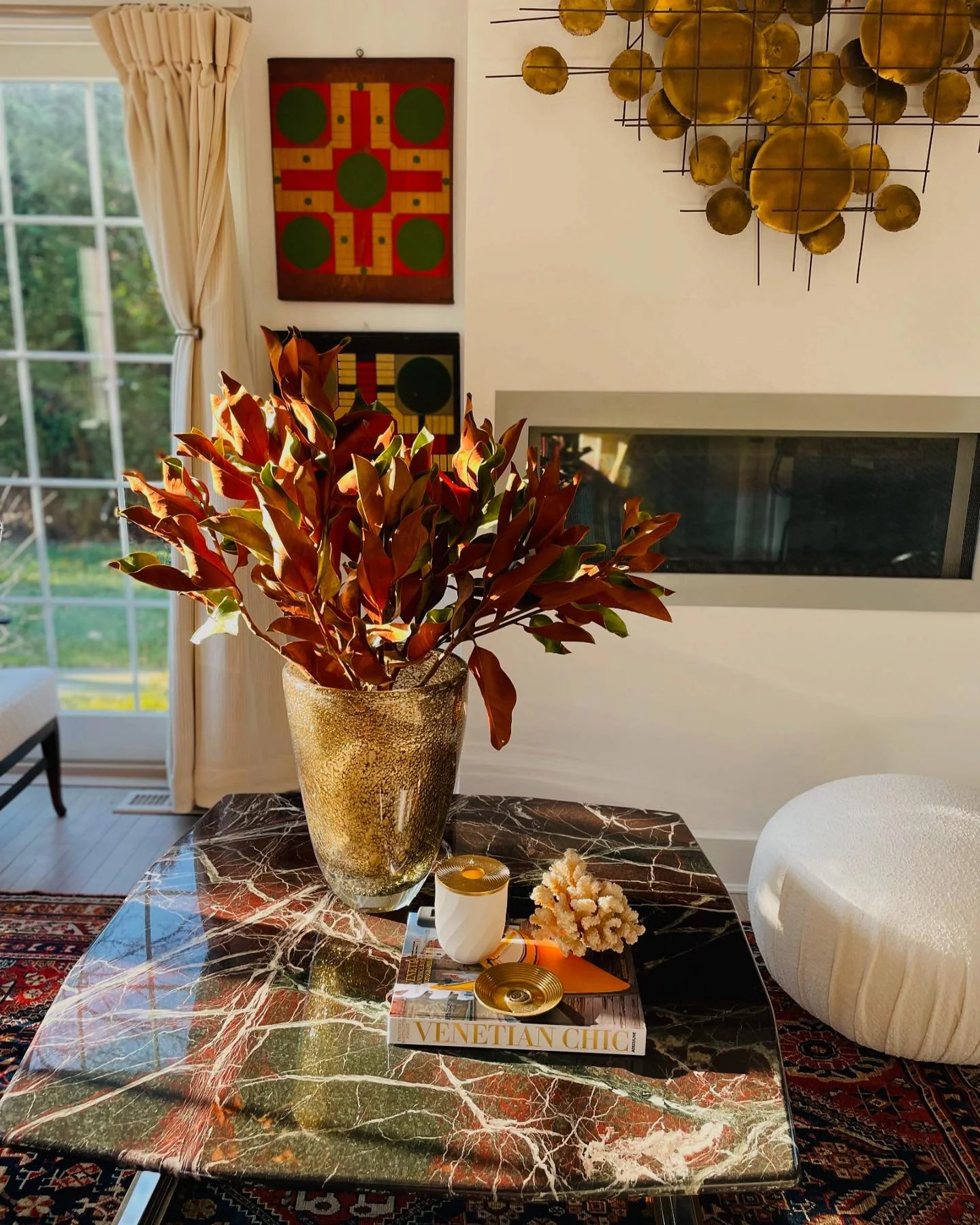 Fall colors at the showroom #newyork #hamptonsstyle #hamptons #alaindelonofficial #alaindelon #maisonjansen #interior #fall colors #italy #europedesign #design