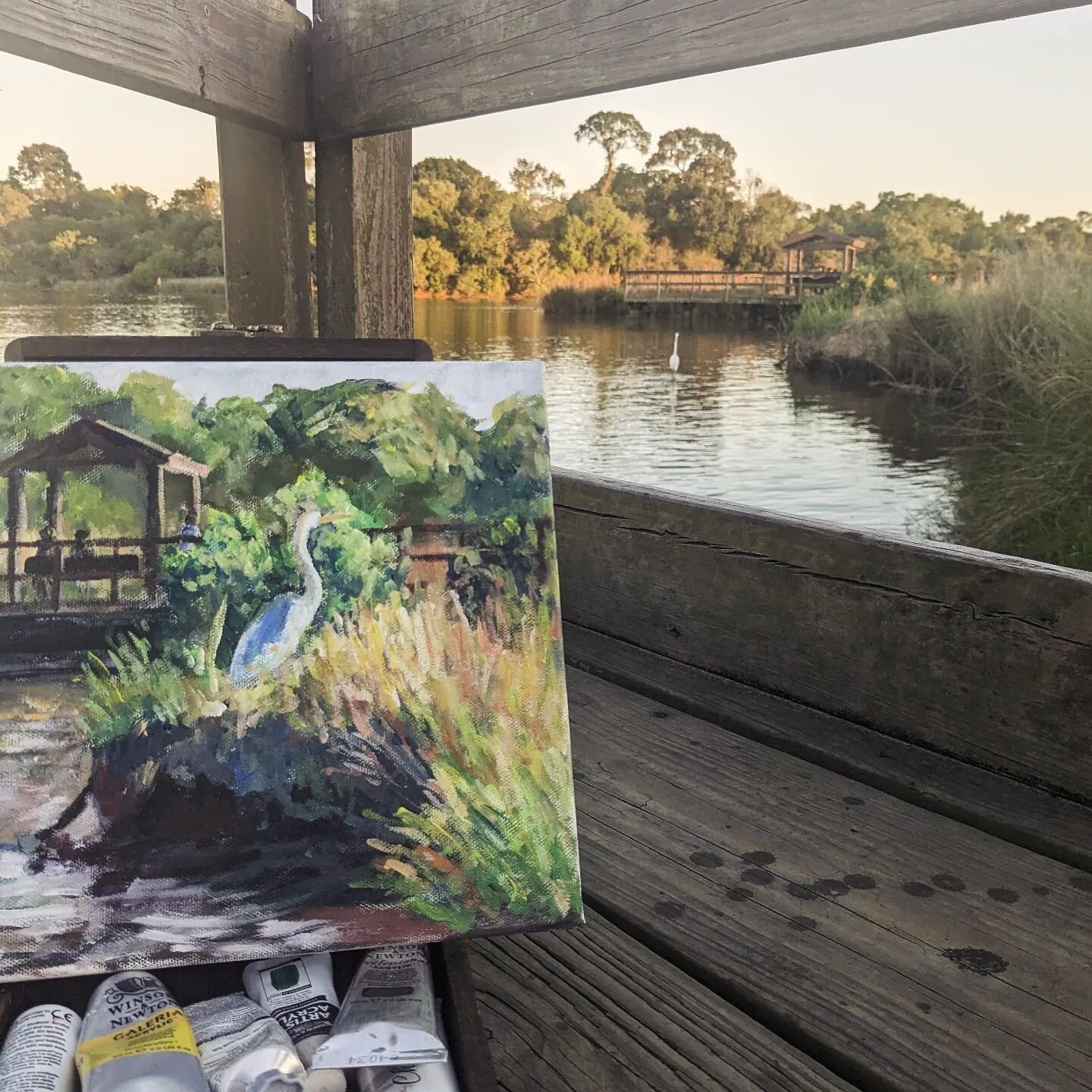 Plein air 3!! Found an egret friend who was generous enough to sit for me for a bit before going off in search of dinner. I will definitely be back to this beautiful park to paint more of it! 

#enpleinair #houstonartist #houstonart #texasparksandwil