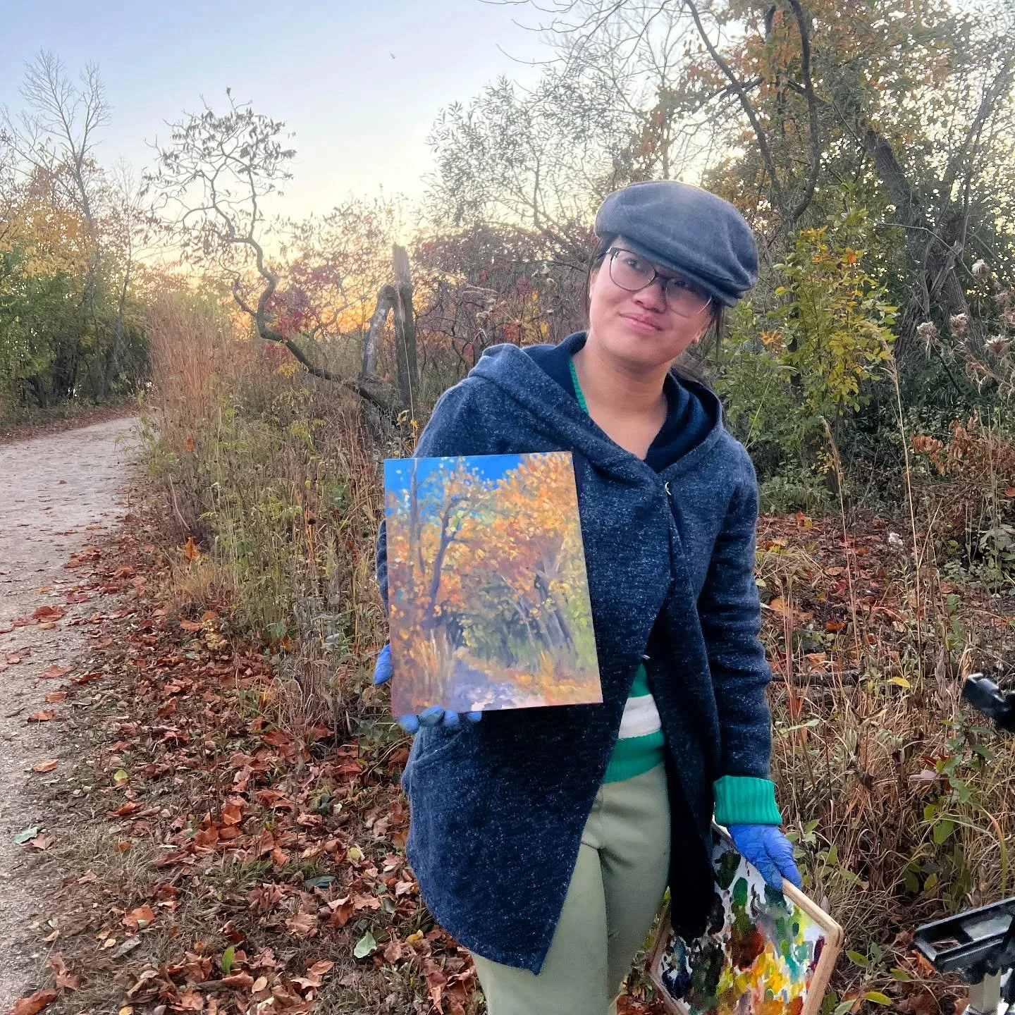 my goal this season is to become a local cryptid 😶‍🌫️ haunting all the most autumnal plein air spots 🍂🍁 
This was today's Postcard (no.13), done during the UW SEARG bonfire at Picnic Point. Thank you for the photo @helloanchi_