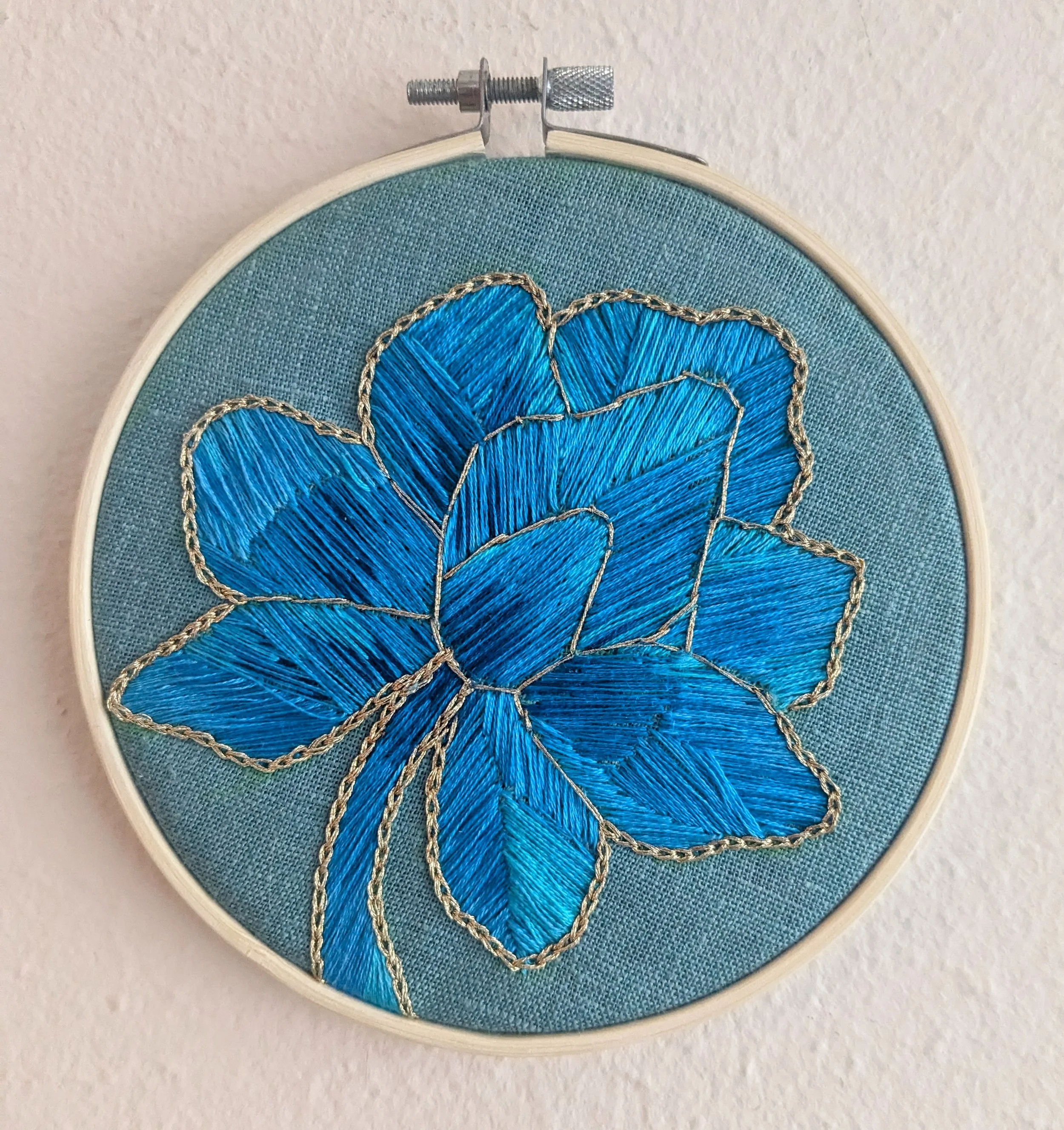 "Diancui I (Lotus)" (2023) Embroidery on linen. Private collection.