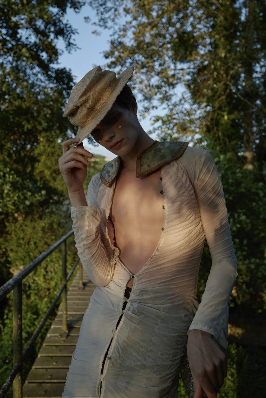 Talent: Kenza Meunier, The Lost Army Client: A Part Publications Year: 2019