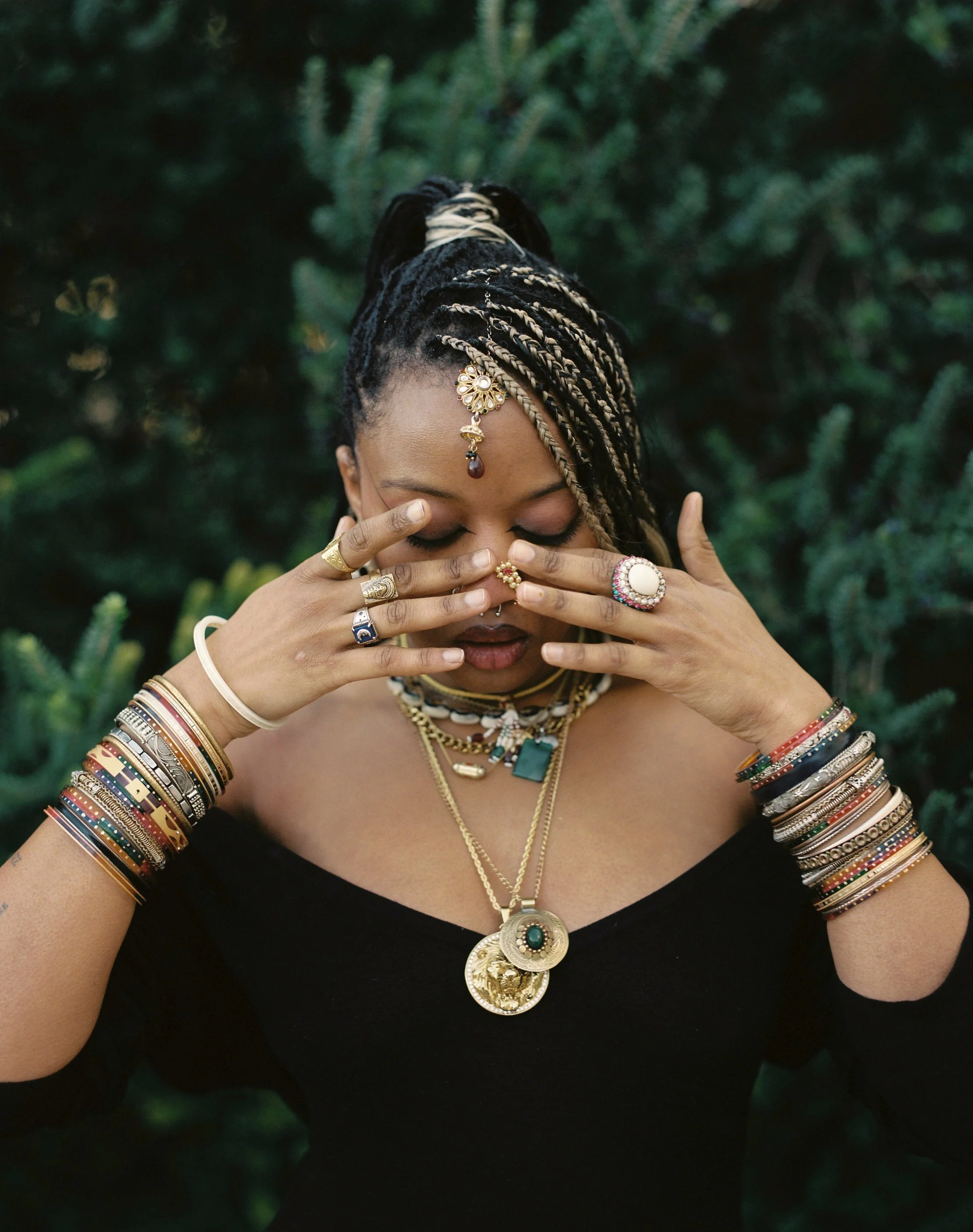 Project:   Draft001 Meets Soya Marega   Journalist:   Sofia T. Batista   Year:   2023