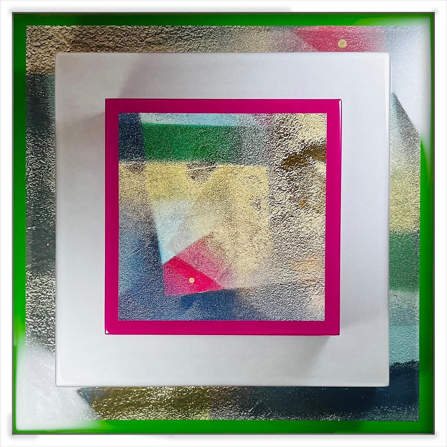 No. 60 / Satin Magenta by Joy Dunigan

16x16, 12x12, 8x8  Mixed Media
Color, archival pigment print on newsprint with polaroid mounted to board with epoxy
Completed: March 2023
.
.
.
#KoboSav #KoboGallery #JouDunigan #art912 #mixedmedia #mixedmediaar