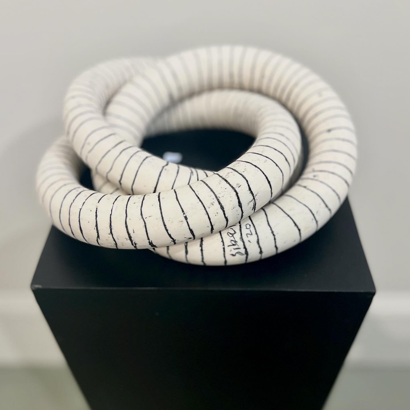 Looking for a unique conversation piece? Something handcrafted and one of a kind? Look no further. This special ceramic piece by popular Turkish artist, Sibel Alpaslan is now on view @kobogallery 

Sibel has been studying and making ceramics for over