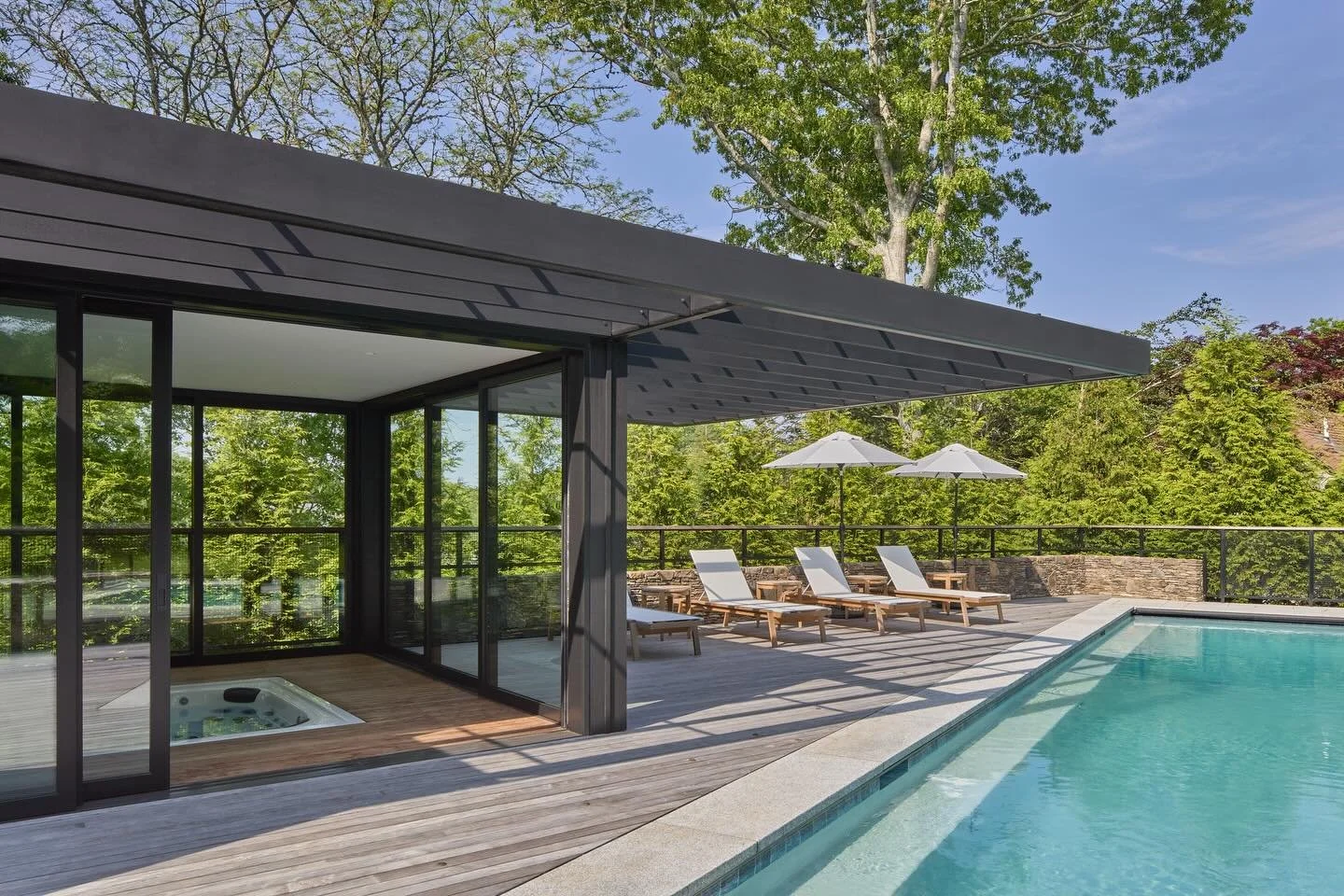 Pool house season is just around the corner&hellip;

#architecture #modernpoolhouse #poolhouse #modernpool #design