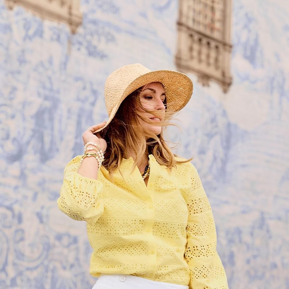 Infuse your spring wardrobe with sunshine hues and straw accents for an effortlessly chic look. ☀️

📍 @talbotsofficial 

#HawthornePlaza #OnlyAtHawthorne #ThePlaceToBeInOP #YourCornerOfKC #OverlandPark #ShopOP #ShopLocalOP #OPKS #ShopLocalKC #VisitO