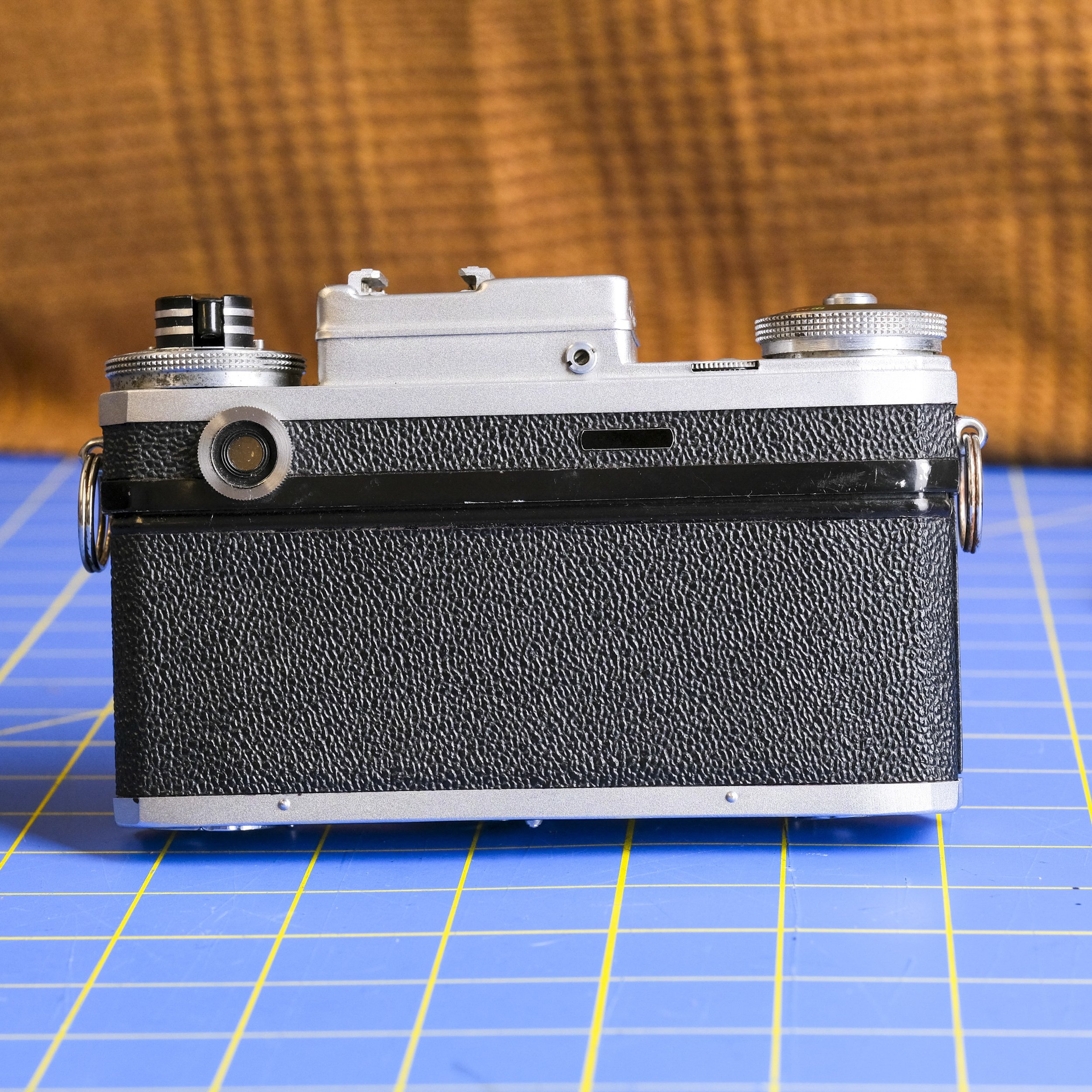 Kiev 4M with case $200-6.jpg