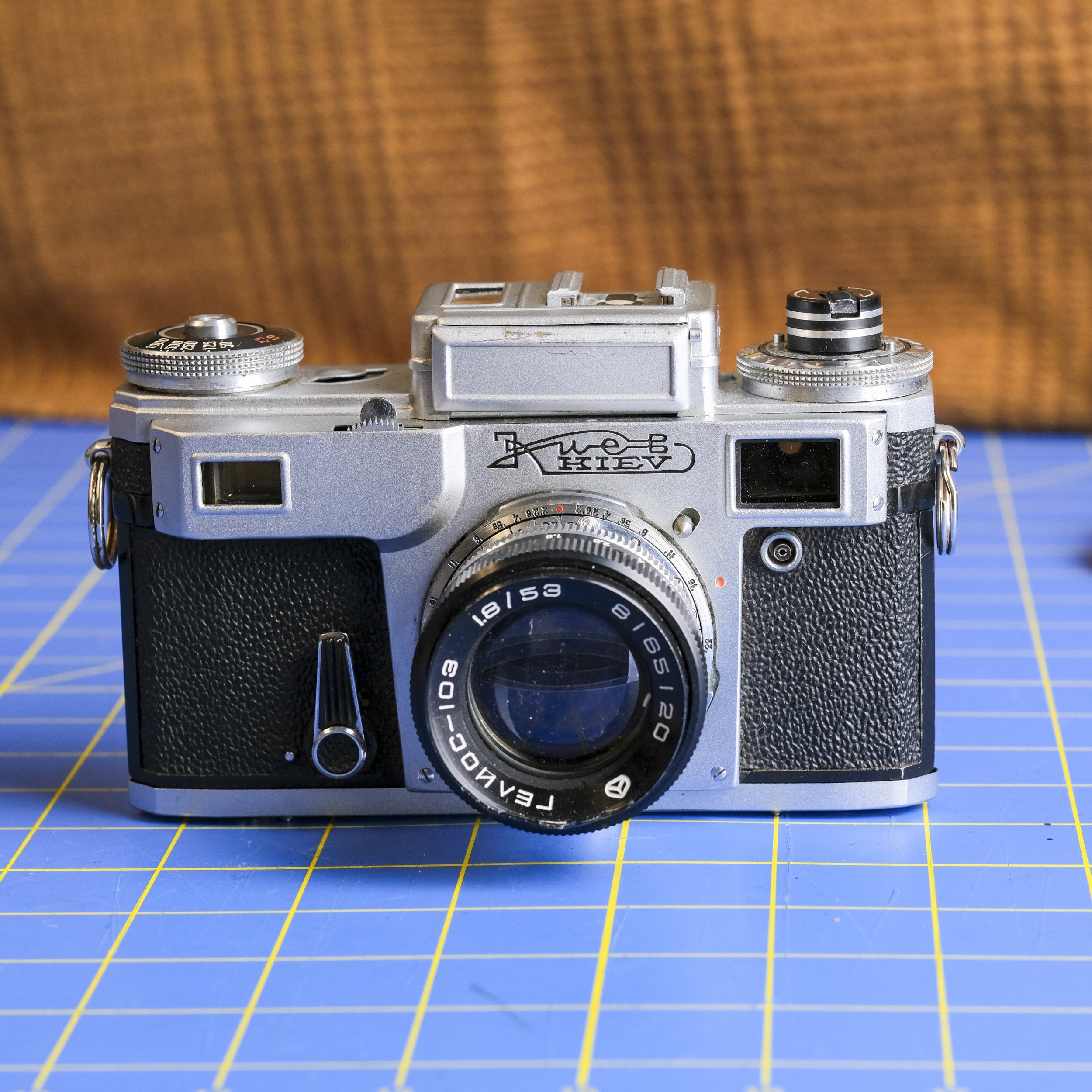 Kiev 4M with case $200-2.jpg