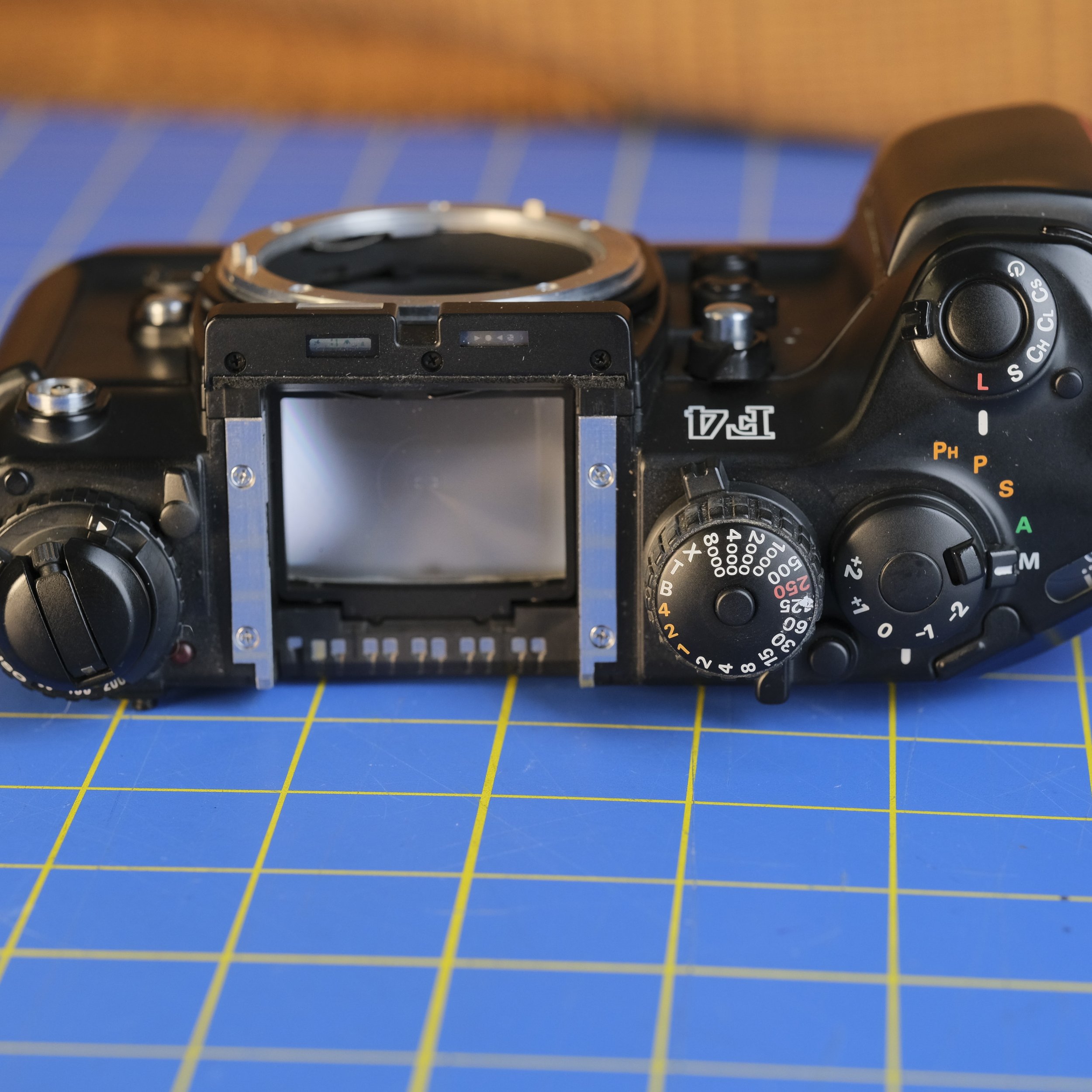 Nikon F4 $300-11.jpg