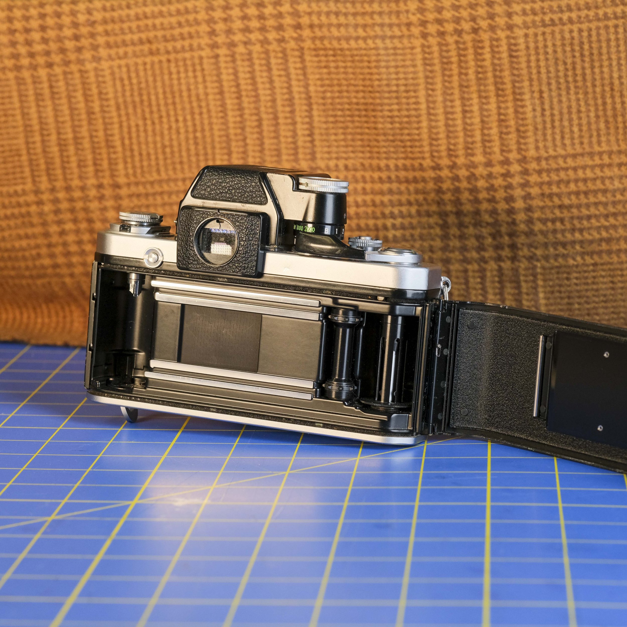 Nikon F2 w lens $350-11.jpg