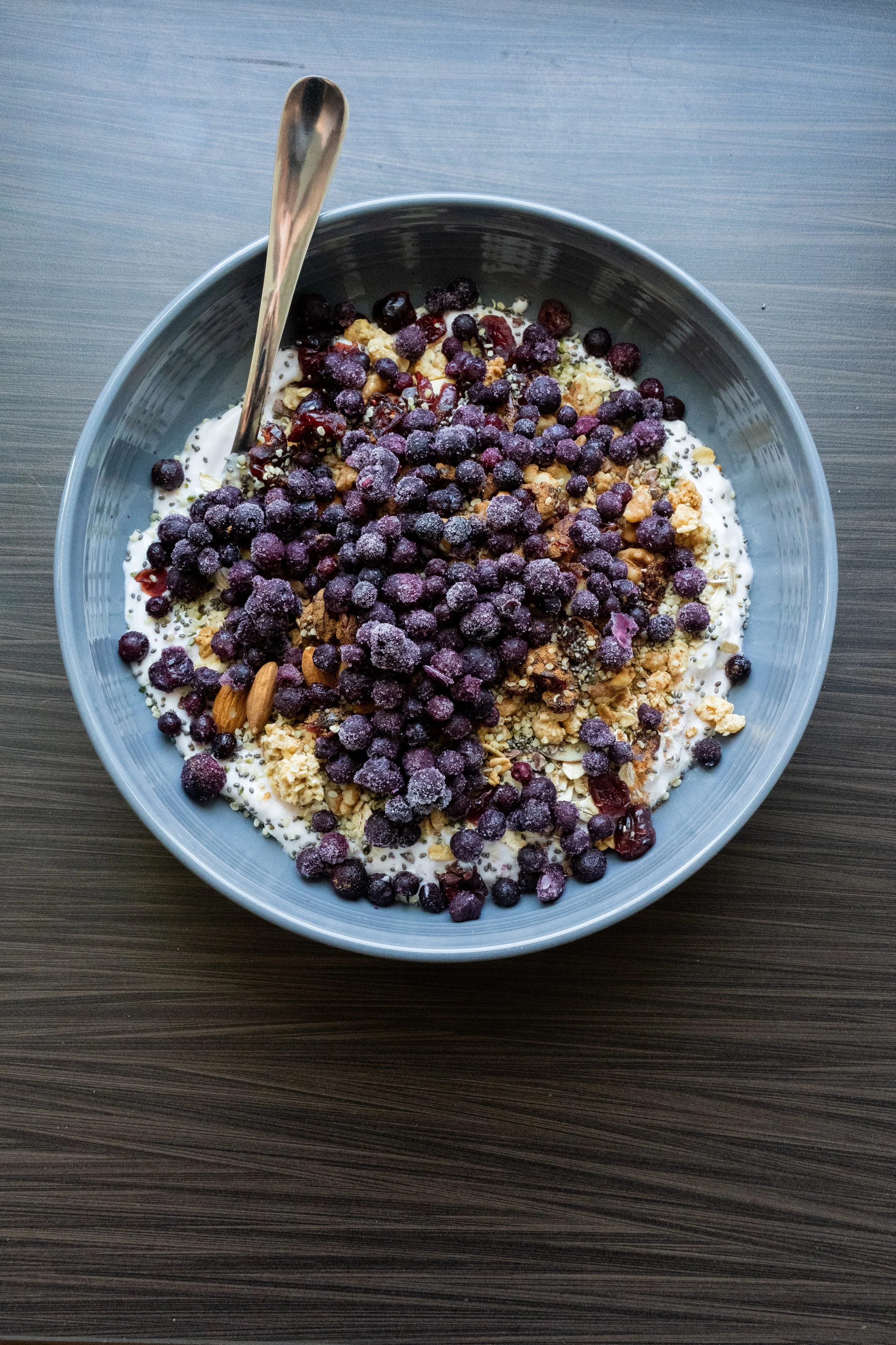 Joghurt und Müsli