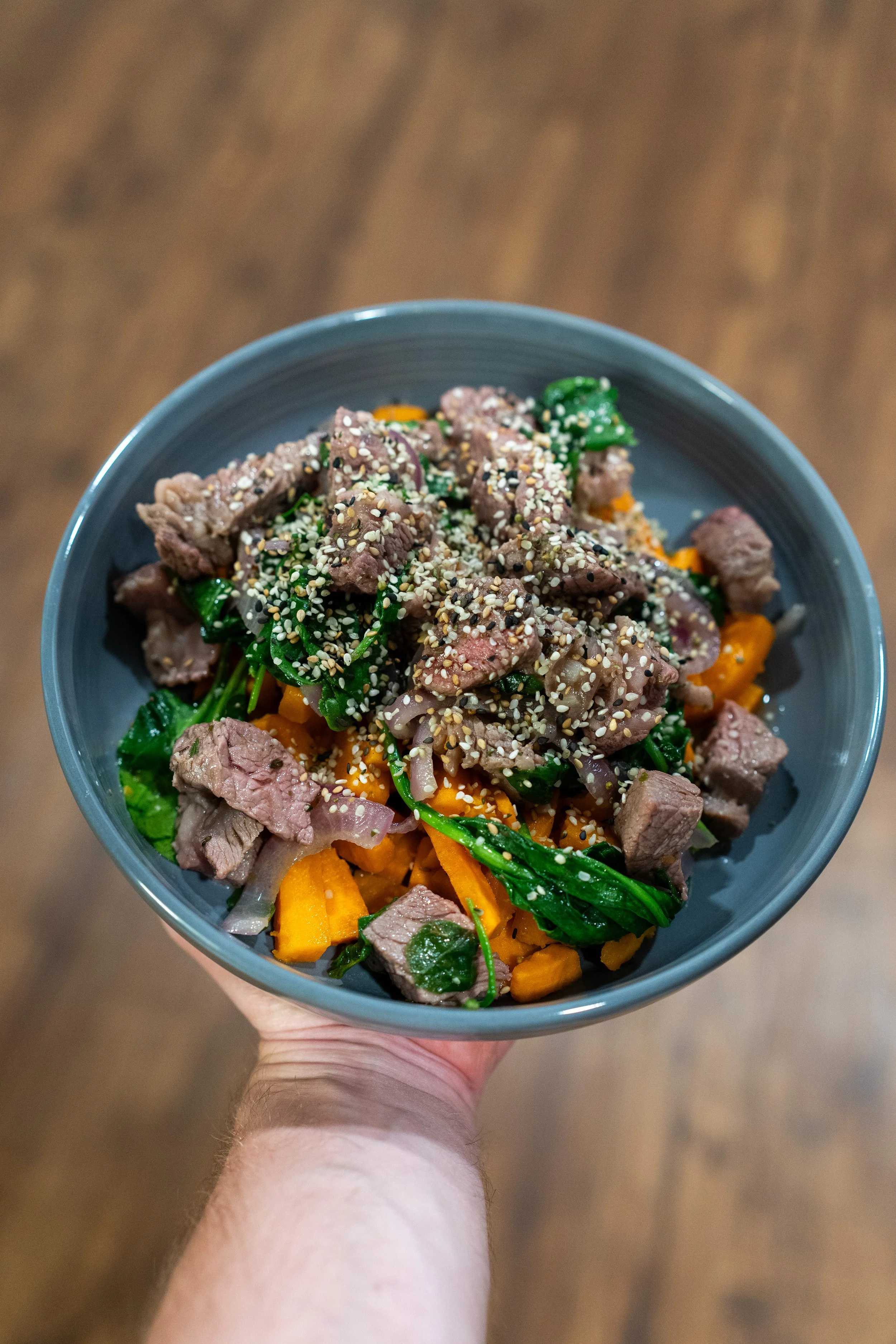 Süßkartoffel mit Rindfleisch und Gemüse
