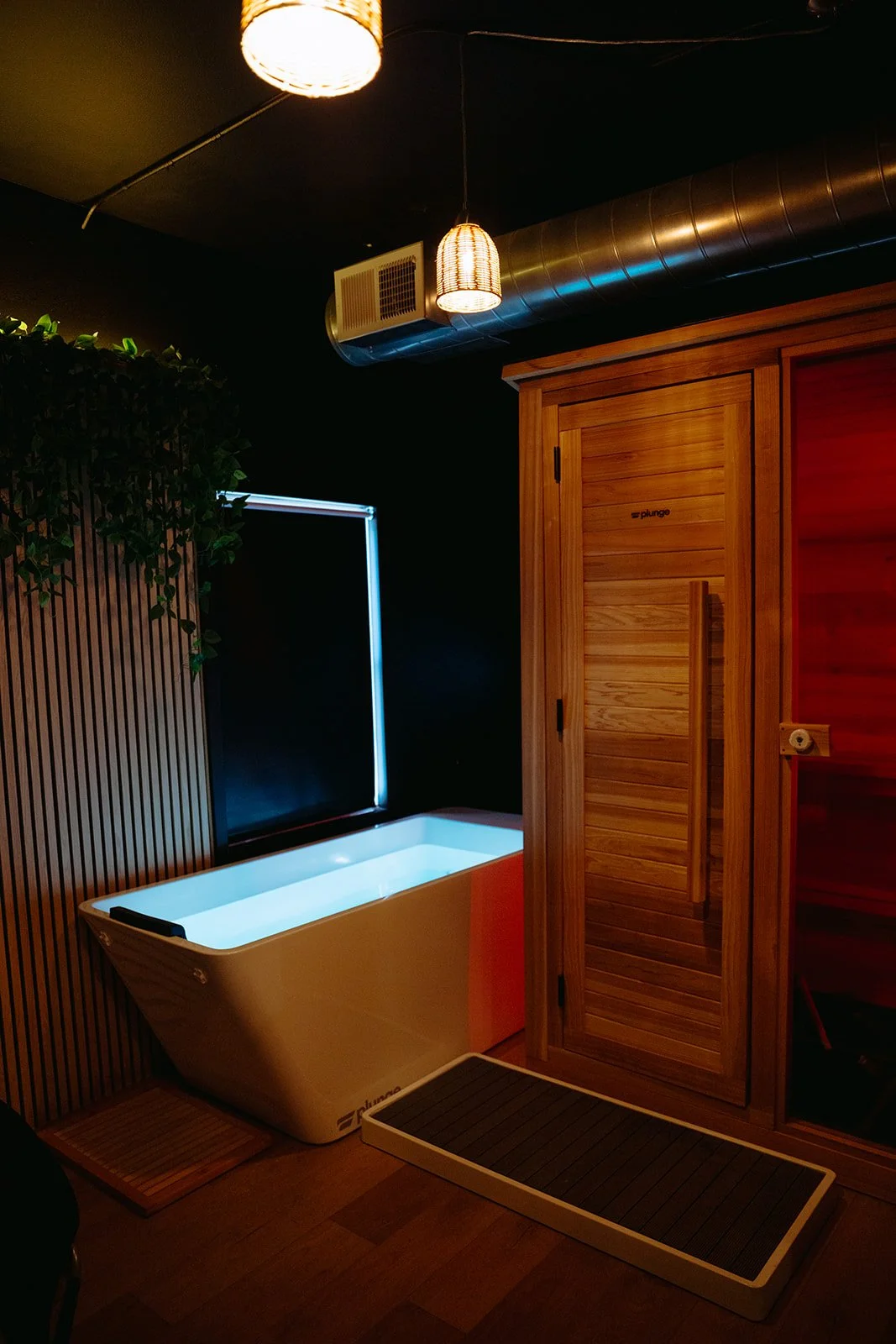 10 Health Benefits of Sauna and Cold Plunge