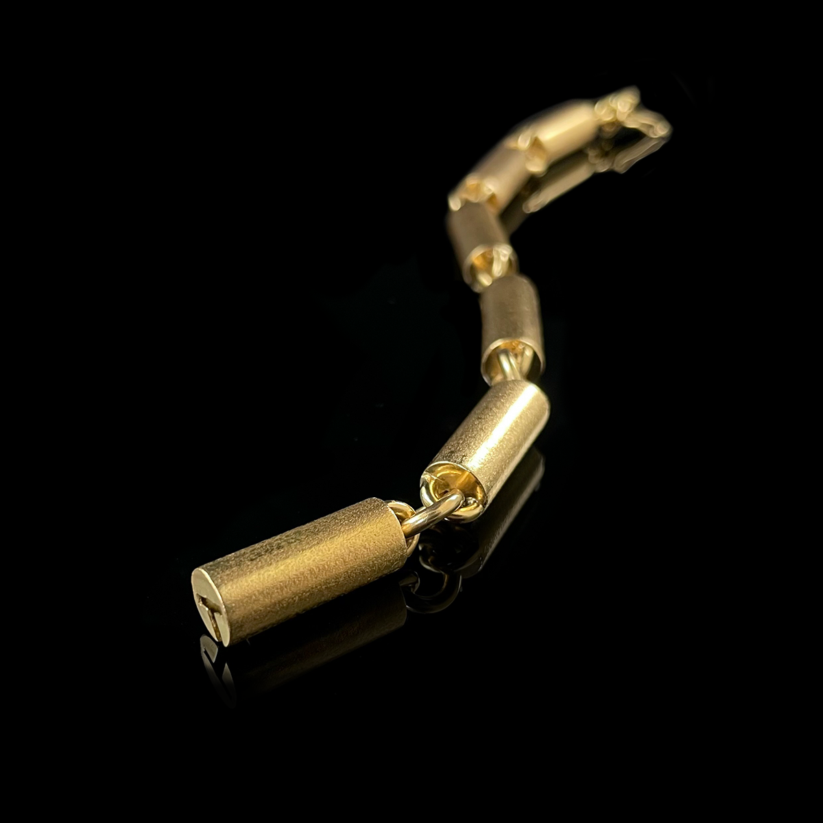 18K Yellow Gold Tube Bracelet.png