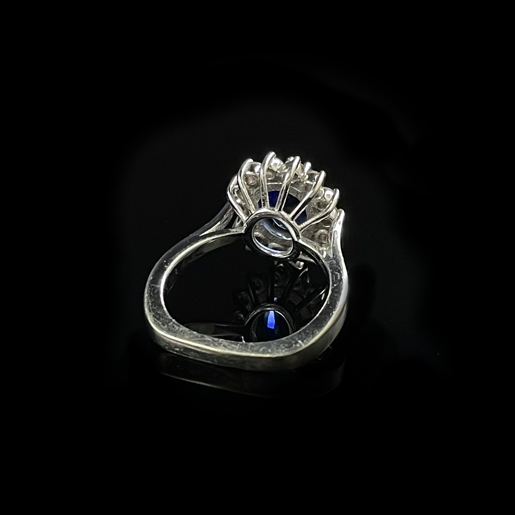 14K+White+Gold+Sapphire+Diamond+Ring+Back.png