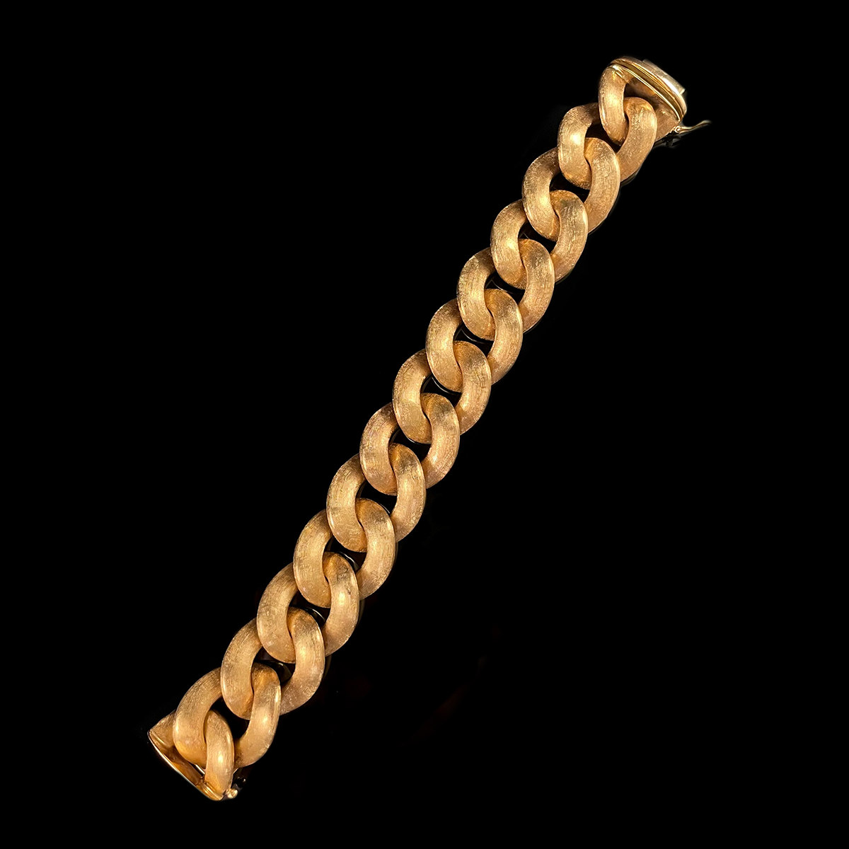 18K Rose Gold Large Link Bracelet Layed Out.png