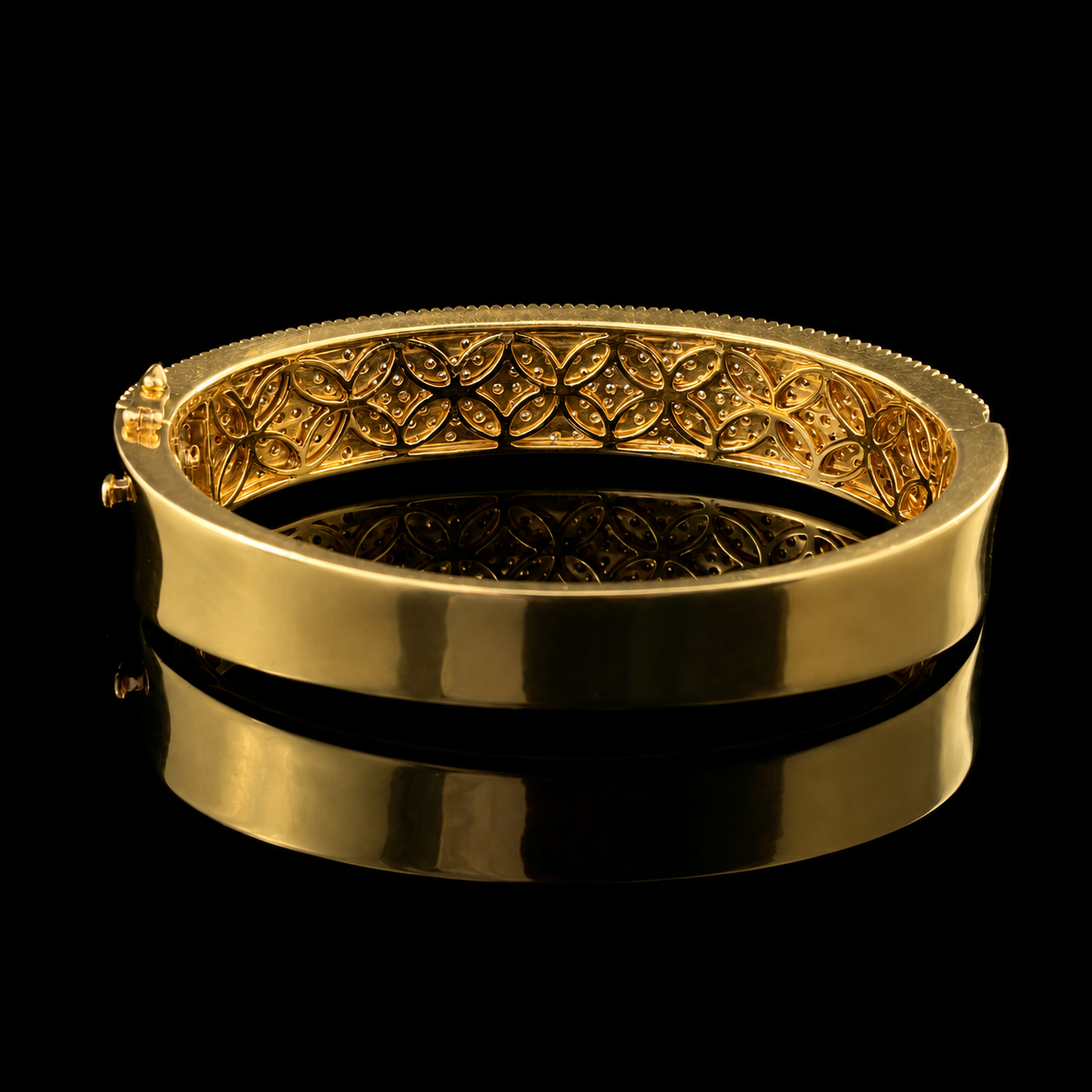18K Yellow Gold Ridged Diamond Bangle Back.png