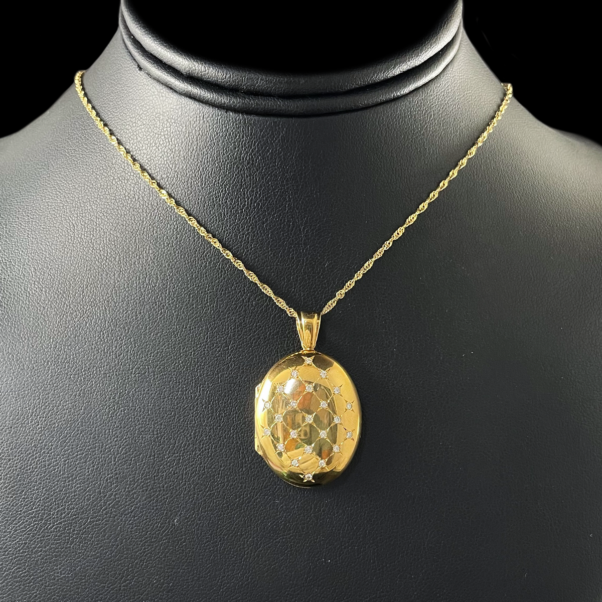 18K Yellow Gold Diamond Locket.png